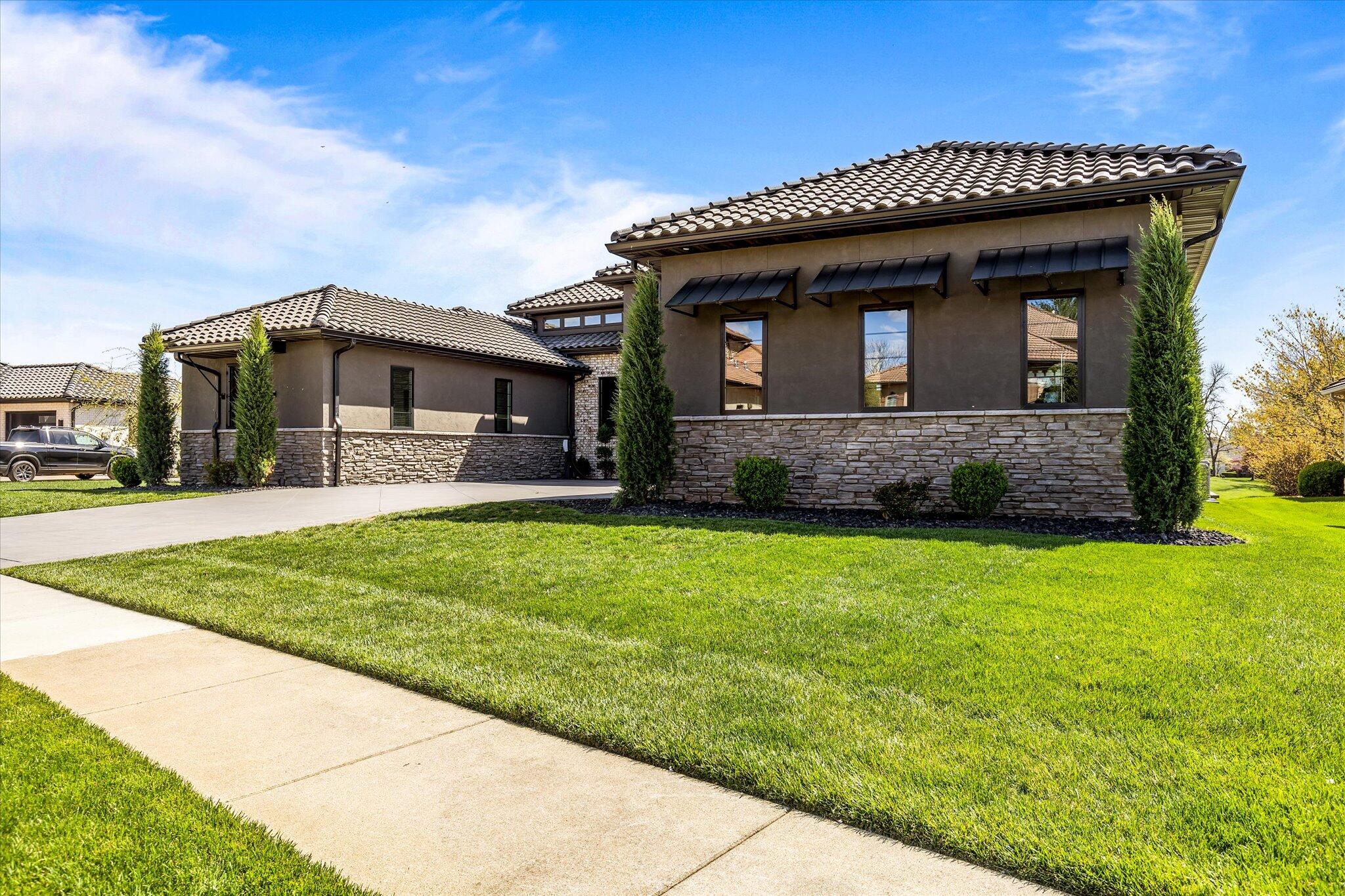 Ozark, Missouri, 65721, United States, 6 Bedrooms Bedrooms, ,5 BathroomsBathrooms,Residential,Active,2007313