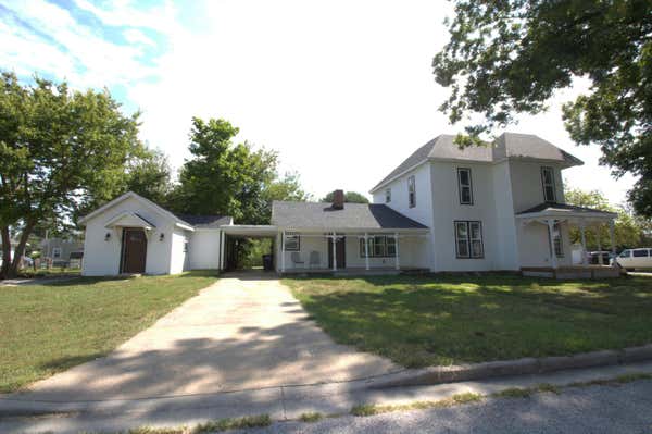 327 E CHESTNUT ST, BOLIVAR, MO 65613 - Image 1