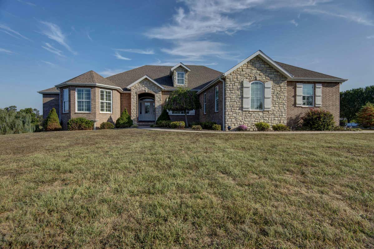 1747 WILLOW WOOD DR, NIXA, MO 65714, photo 1 of 60