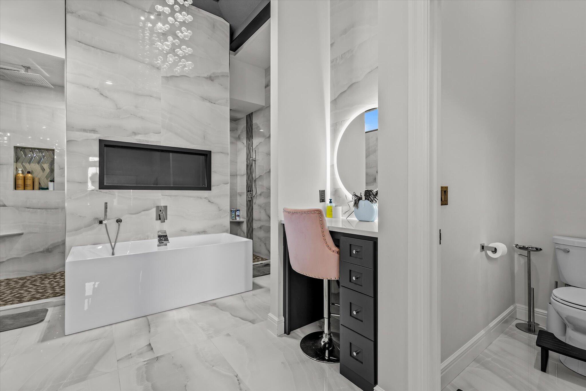 Ozark, Missouri, 65721, United States, 6 Bedrooms Bedrooms, ,5 BathroomsBathrooms,Residential,Active,2007313