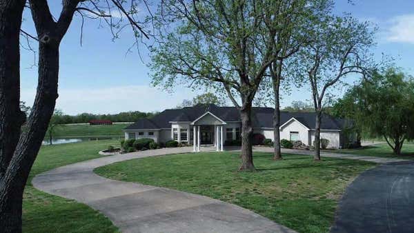 839 HIGHWAY T, BOLIVAR, MO 65613, photo 4 of 84