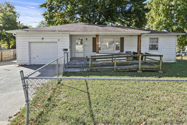 614 E FREEMAN ST, BOLIVAR, MO 65613 - Image 1