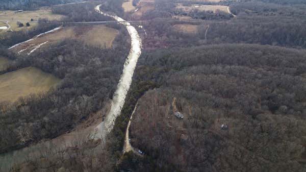 000 W LAKESIDE DRIVE, SPRINGFIELD, MO 65802, photo 2 of 8