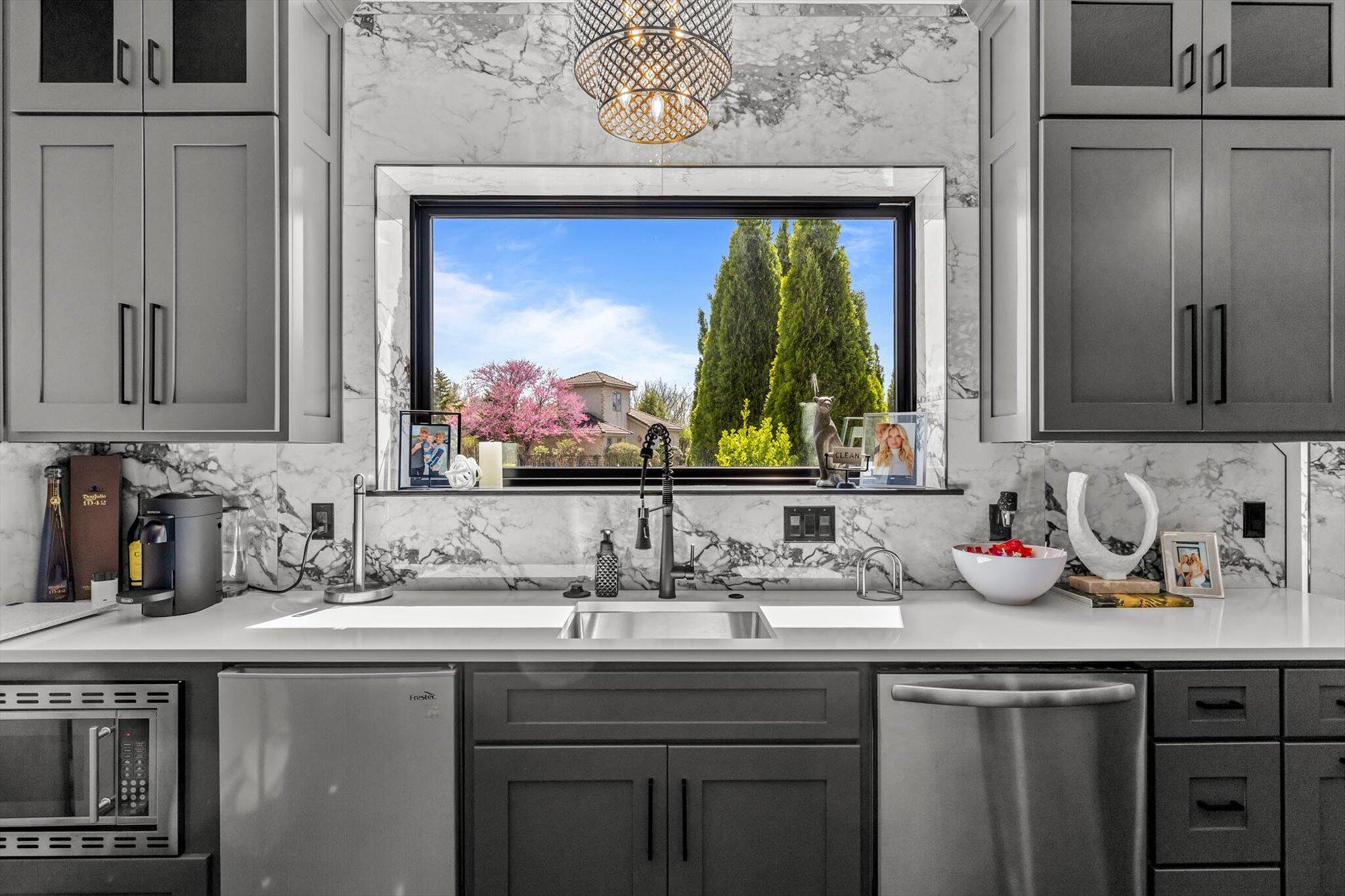 Ozark, Missouri, 65721, United States, 6 Bedrooms Bedrooms, ,5 BathroomsBathrooms,Residential,Active,2007313