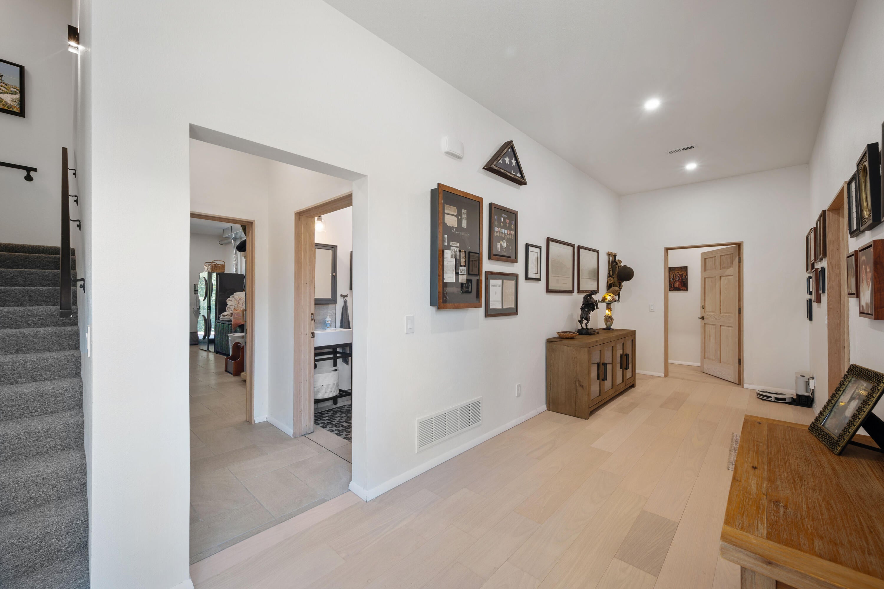 Cape Fair, Missouri, 65624, United States, 3 Bedrooms Bedrooms, ,4 BathroomsBathrooms,Residential,Active,1944074