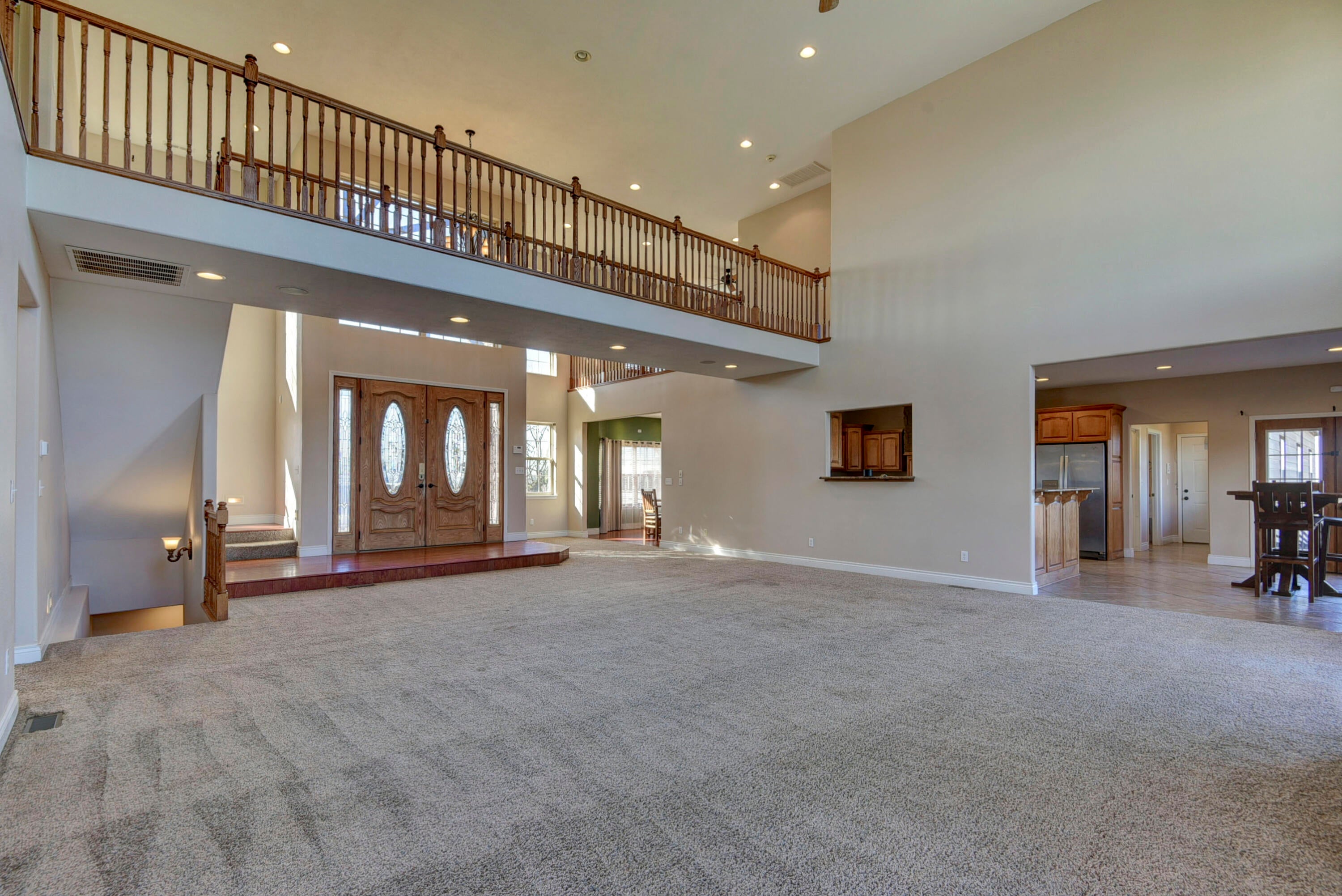 Reeds Spring, Missouri, 65737, United States, 8 Bedrooms Bedrooms, ,6 BathroomsBathrooms,Residential,Active,2010156