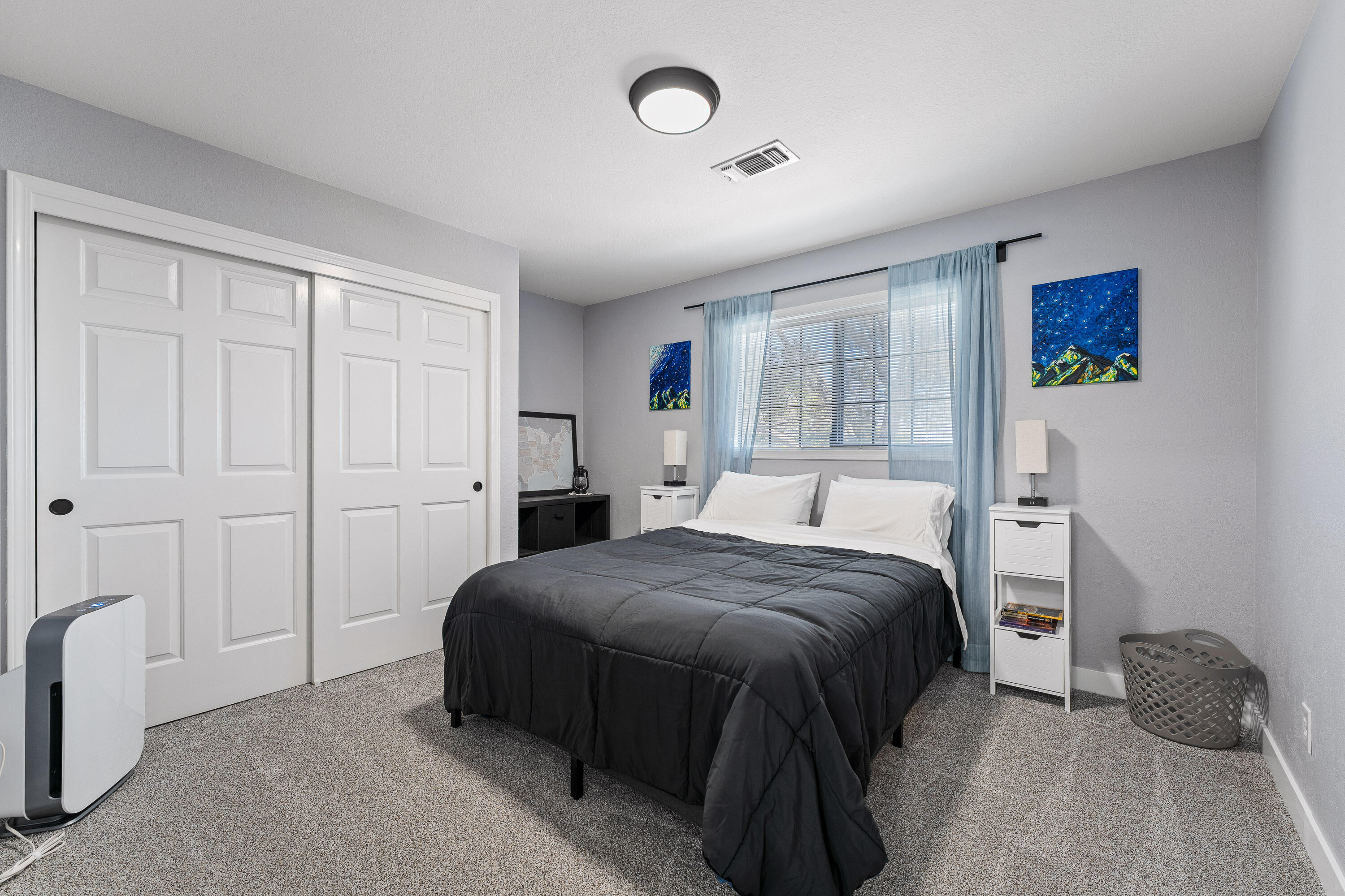 Central Point, Oregon, 97502, United States, 4 Bedrooms Bedrooms, ,3 BathroomsBathrooms,Residential,Active,1959928