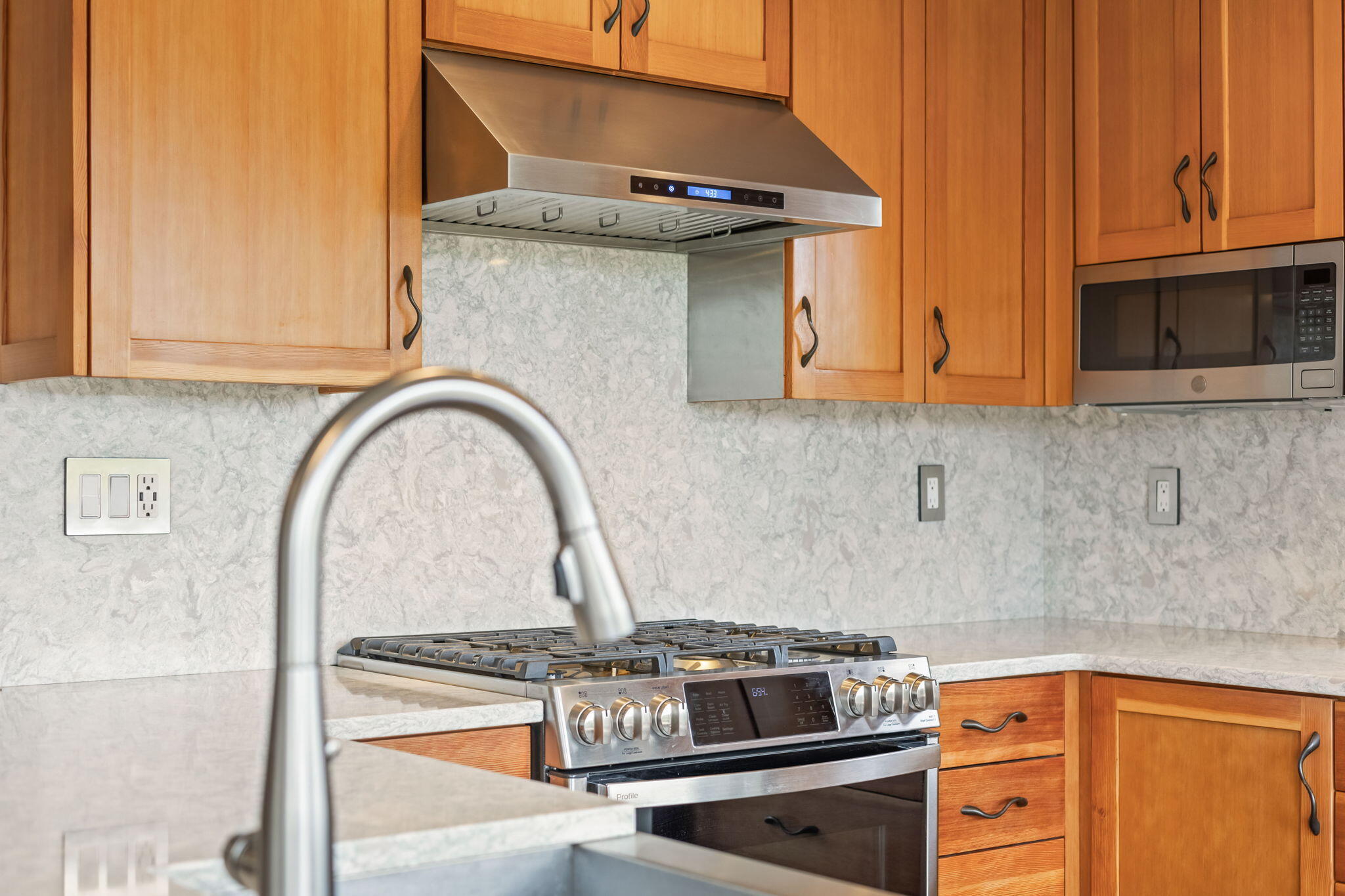 Bend, Oregon, 97707, United States, 3 Bedrooms Bedrooms, ,3 BathroomsBathrooms,Residential,Active,1880197