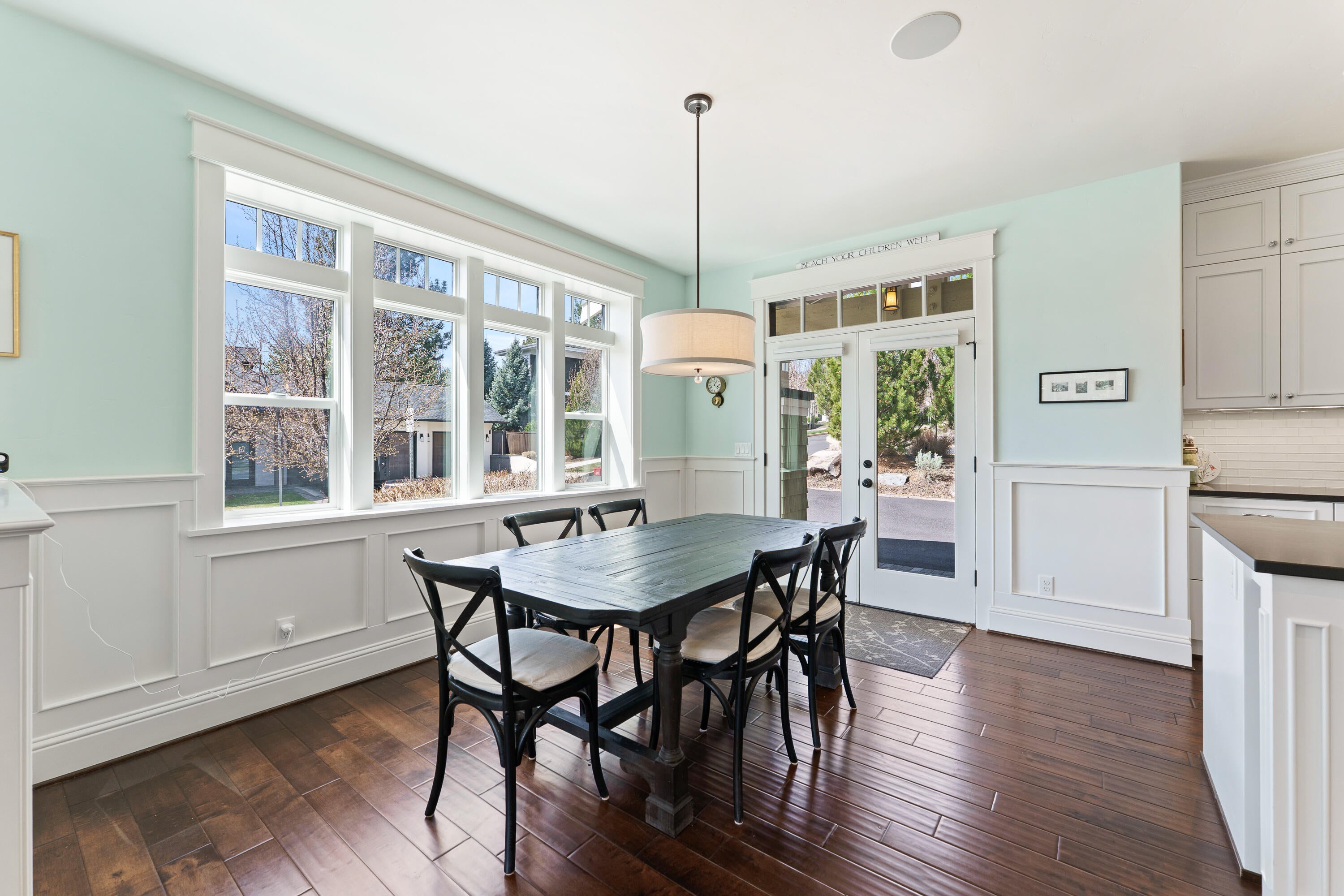 Bend, Oregon, 97703, United States, 4 Bedrooms Bedrooms, ,3 BathroomsBathrooms,Residential,Active,1764459