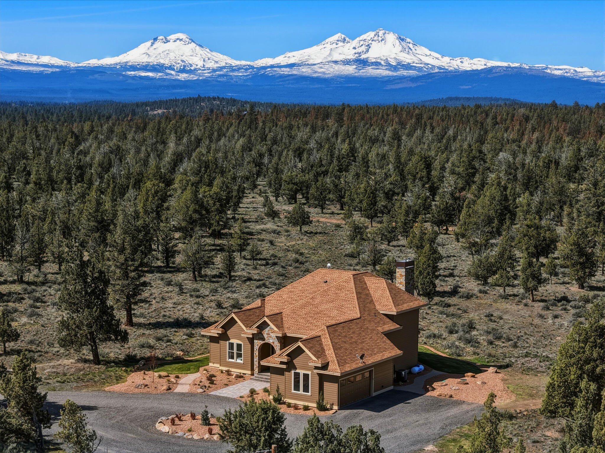 Sisters, Oregon, 97759, United States, 3 Bedrooms Bedrooms, ,3 BathroomsBathrooms,Residential,Active,2043417