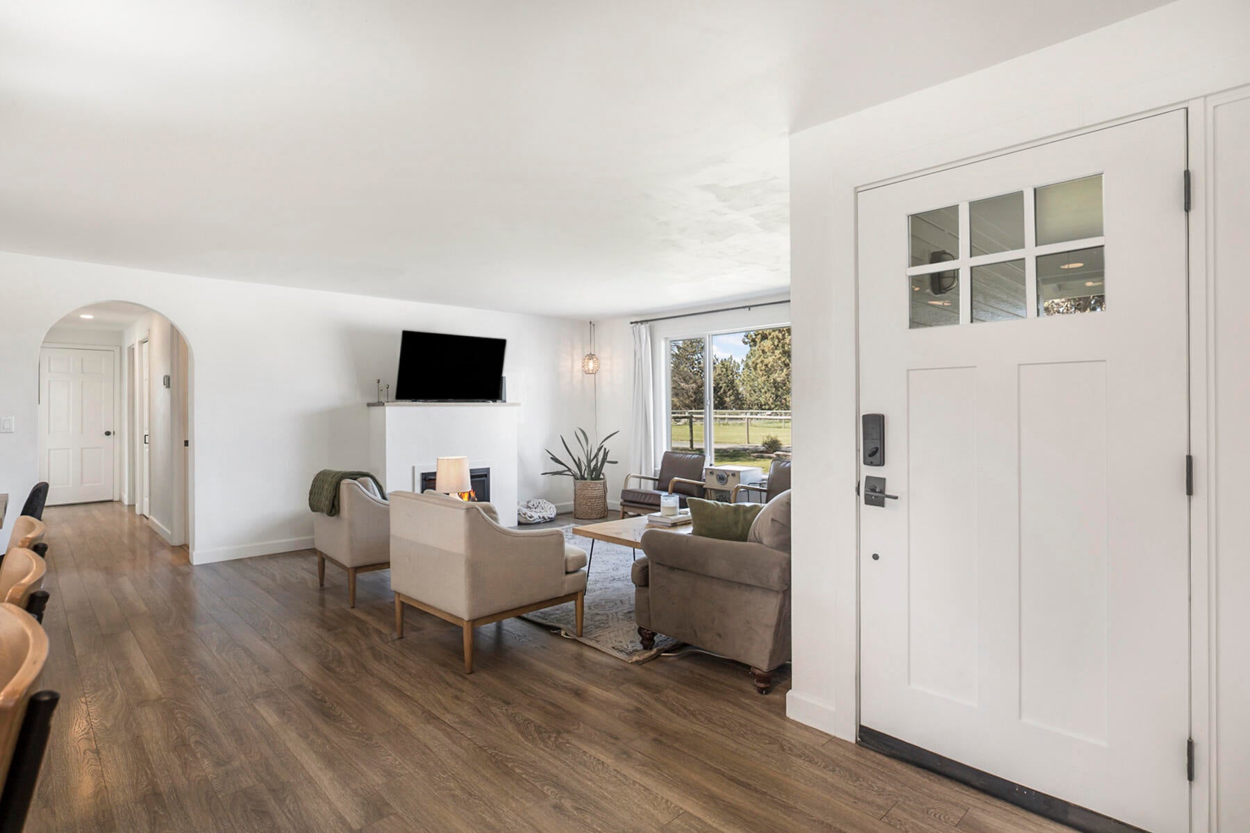 Bend, Oregon, 97703, United States, 4 Bedrooms Bedrooms, ,3 BathroomsBathrooms,Residential,Active,1790219