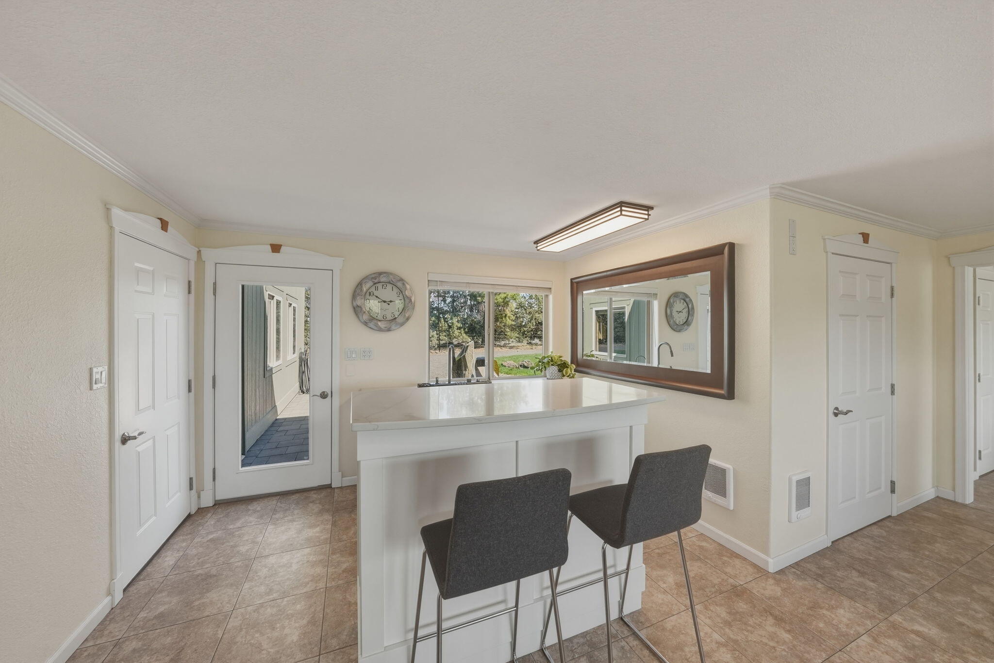 Bend, Oregon, 97702, United States, 3 Bedrooms Bedrooms, ,5 BathroomsBathrooms,Residential,Active,2045021