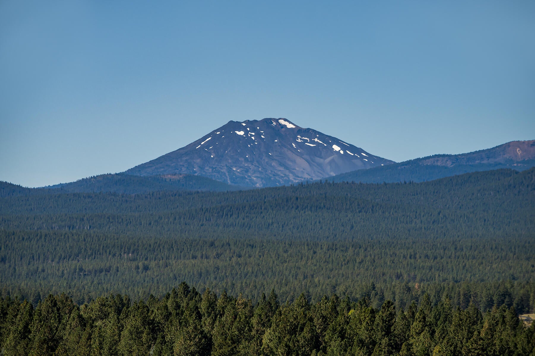Bend, Oregon, 97702, United States, 3 Bedrooms Bedrooms, ,3 BathroomsBathrooms,Residential,Active,1936452
