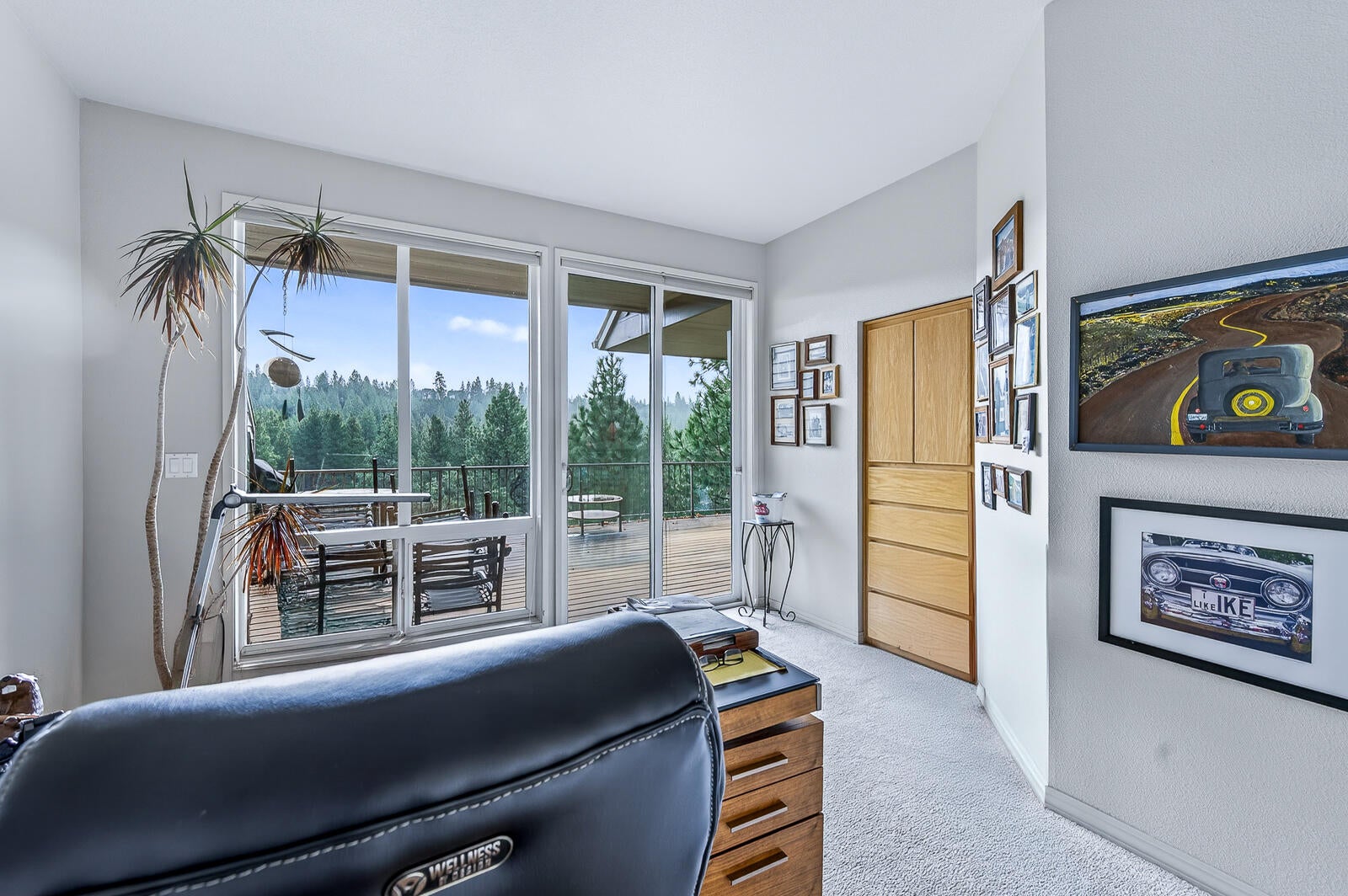 Bend, Oregon, 97702, United States, 4 Bedrooms Bedrooms, ,5 BathroomsBathrooms,Residential,Active,2007101