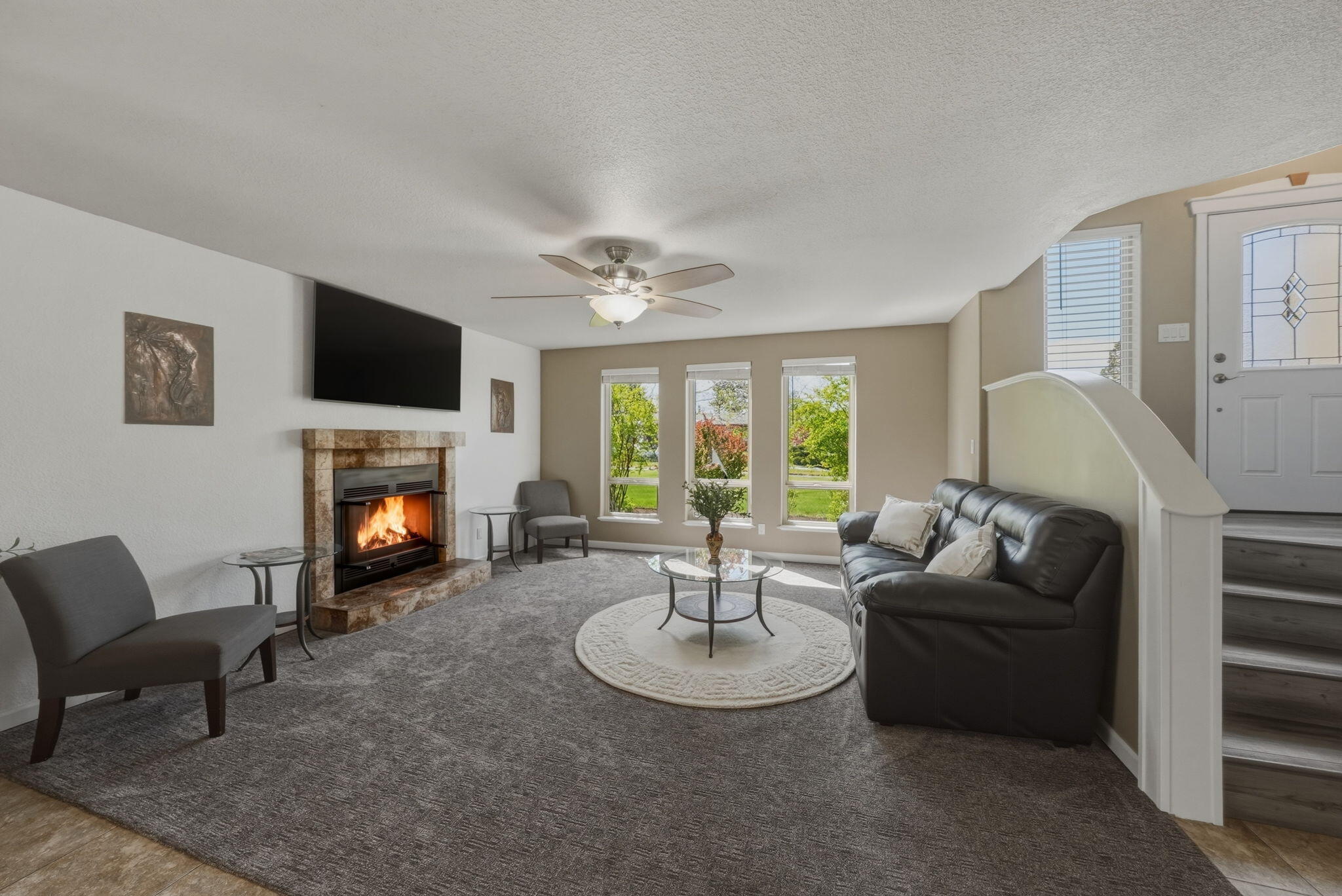 Bend, Oregon, 97702, United States, 3 Bedrooms Bedrooms, ,5 BathroomsBathrooms,Residential,Active,2045021