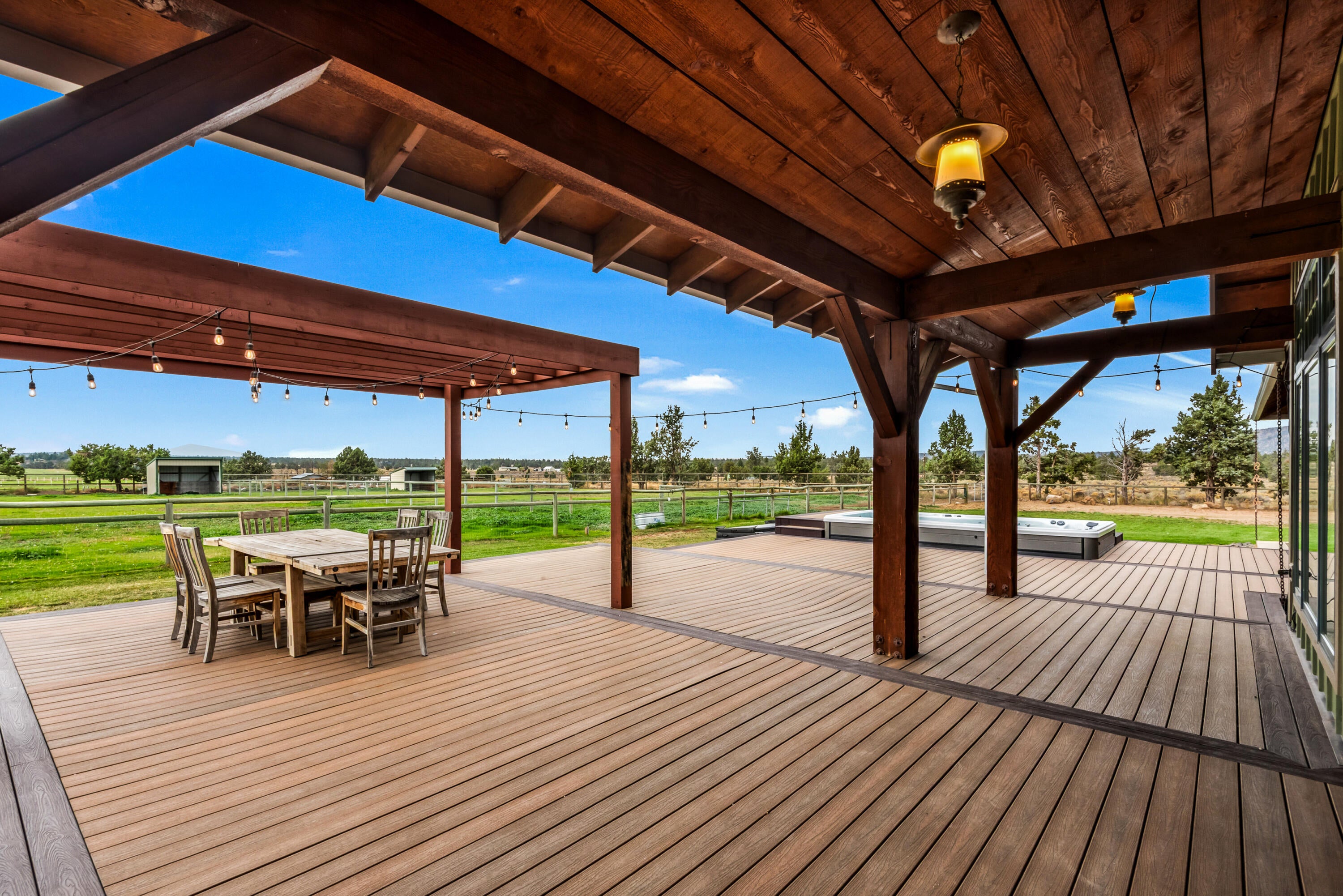 Bend, Oregon, 97703, United States, 3 Bedrooms Bedrooms, ,3 BathroomsBathrooms,Residential,Active,1953693