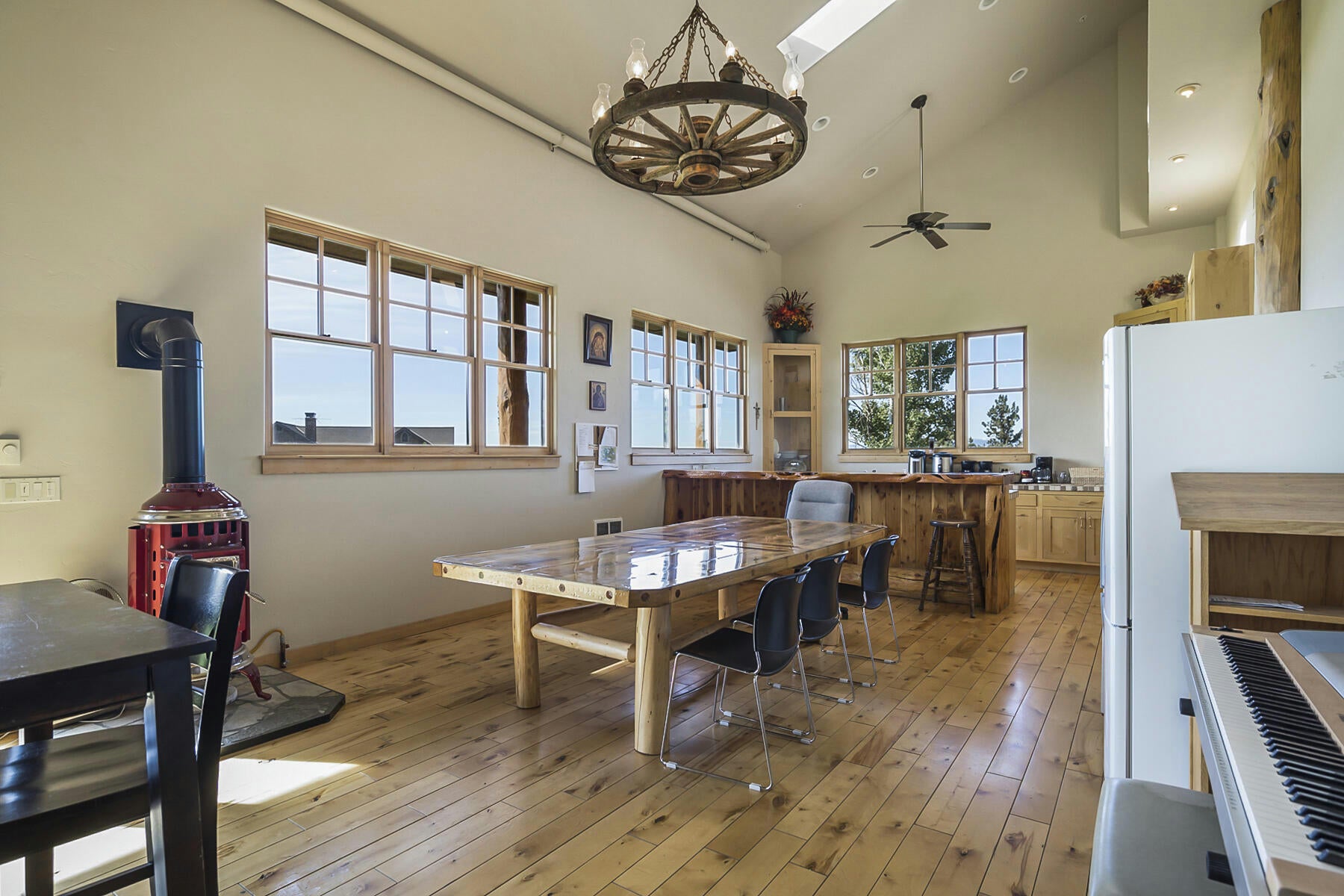 Powell Butte, Oregon, 97753, United States, 4 Bedrooms Bedrooms, ,4 BathroomsBathrooms,Residential,Active,1769979