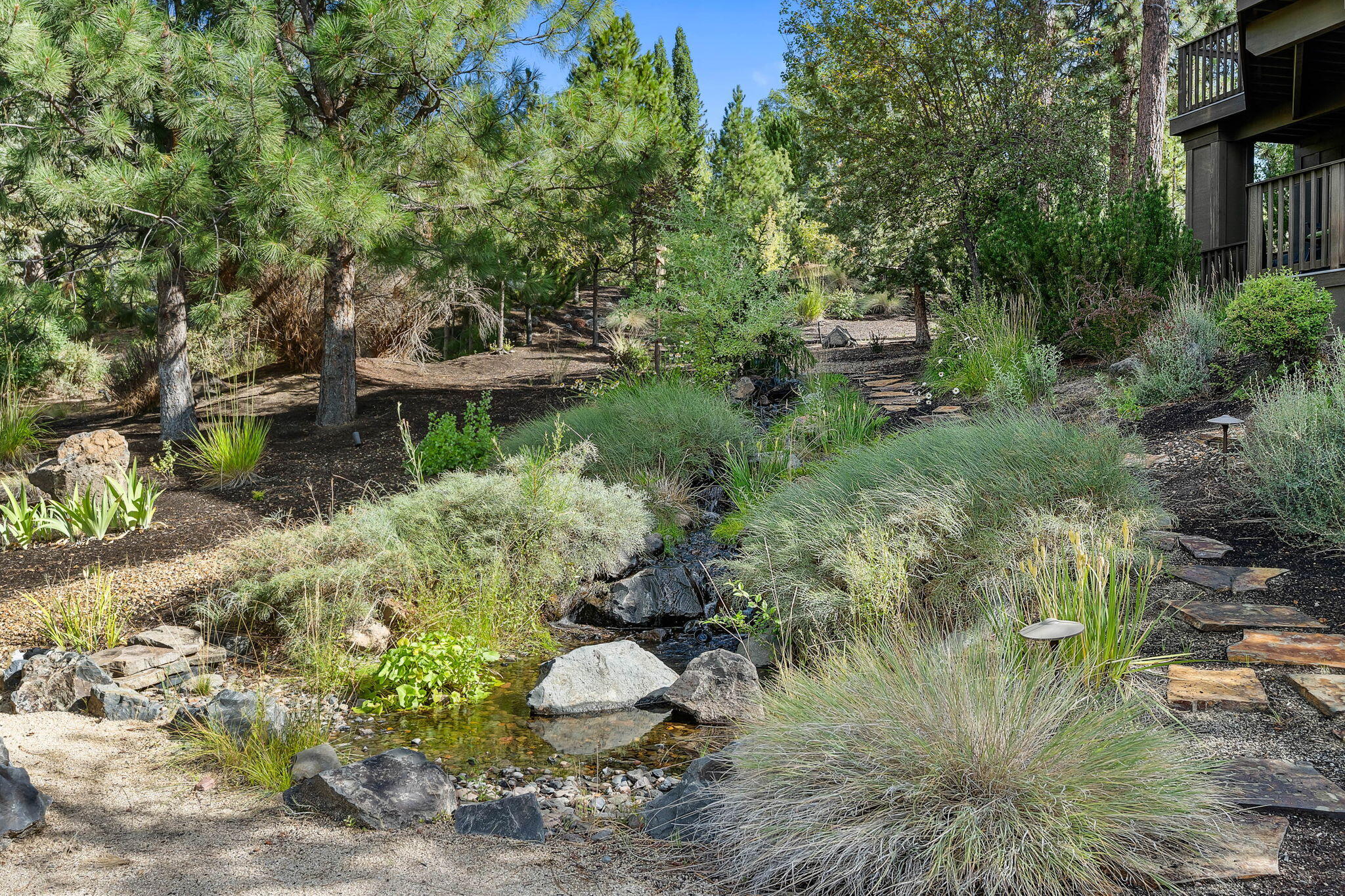 Bend, Oregon, 97702, United States, 4 Bedrooms Bedrooms, ,3 BathroomsBathrooms,Residential,Active,1913968