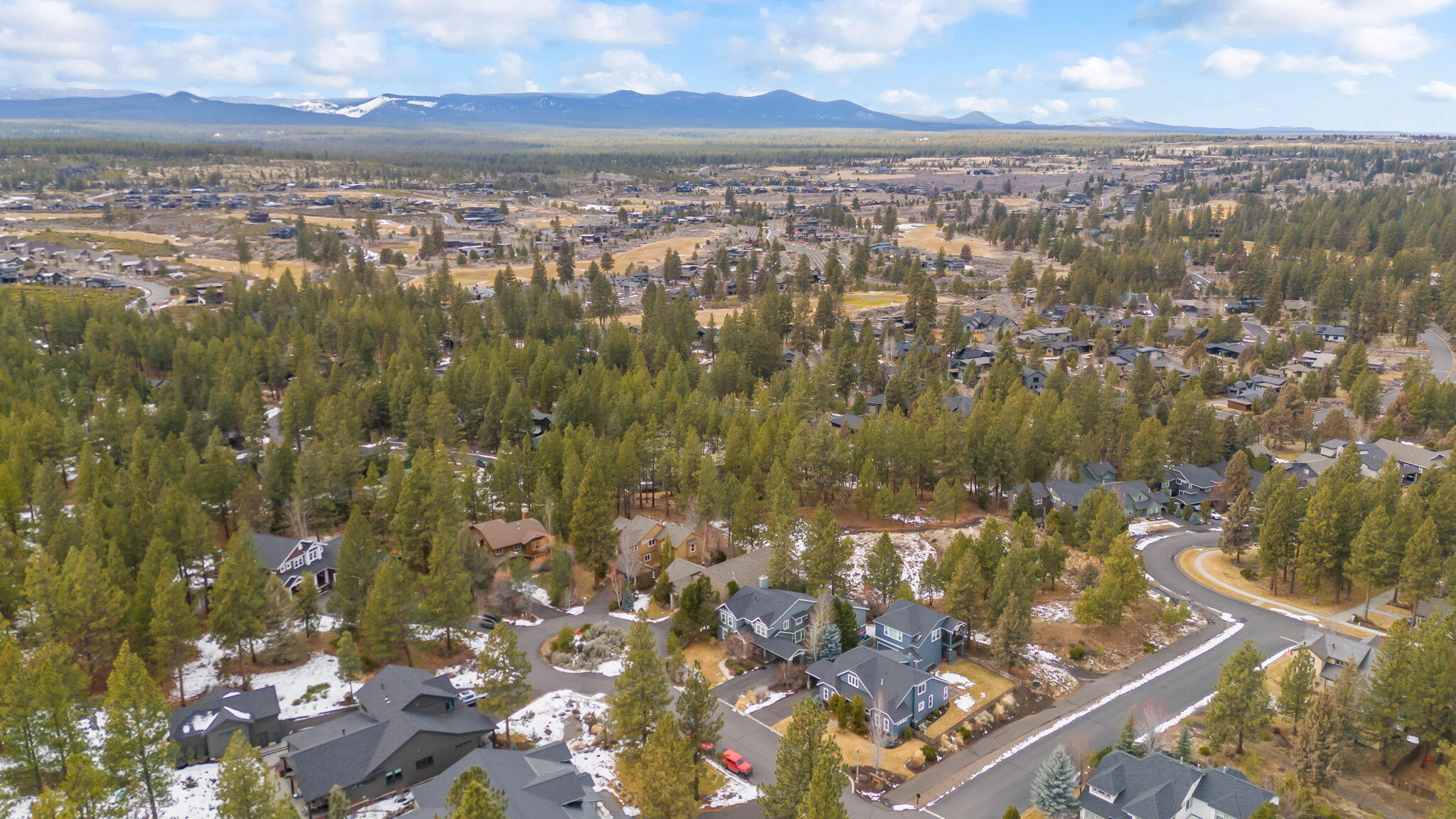 Bend, Oregon, 97702, United States, 4 Bedrooms Bedrooms, ,5 BathroomsBathrooms,Residential,Active,1726847