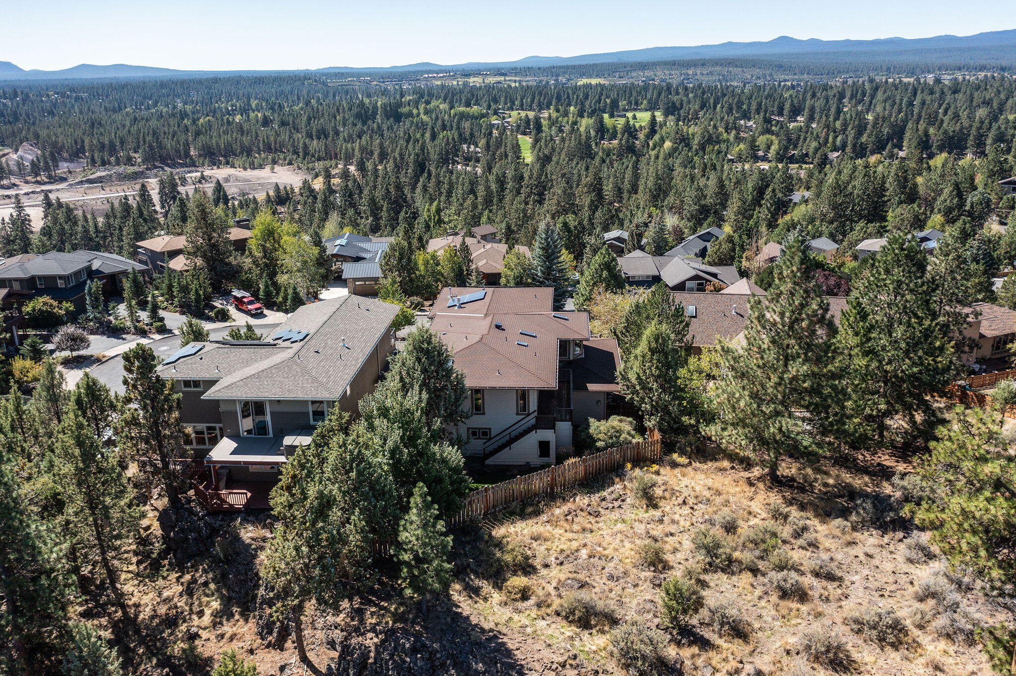 Bend, Oregon, 97702, United States, 3 Bedrooms Bedrooms, ,4 BathroomsBathrooms,Residential,Active,1929788