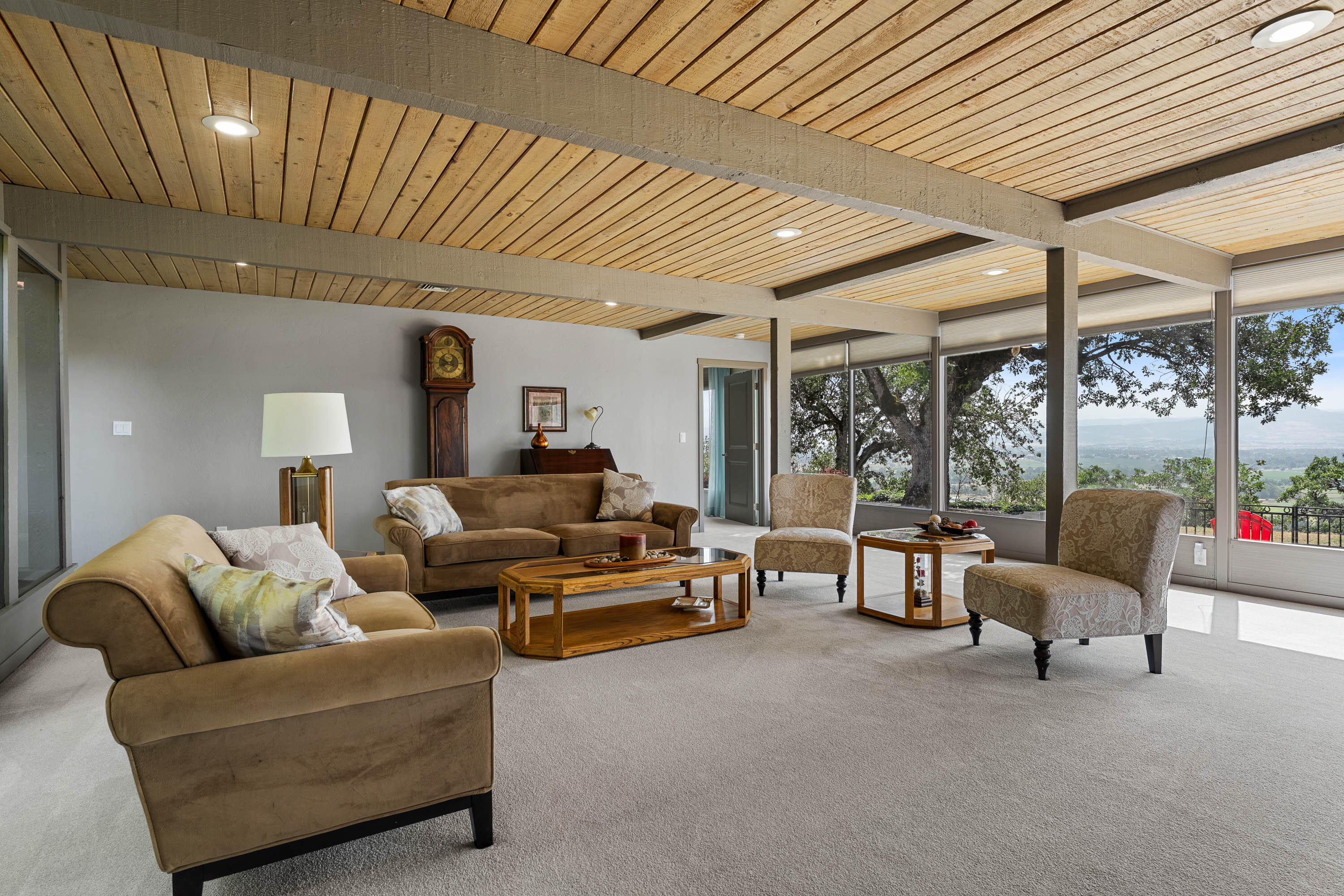 Central Point, Oregon, 97502, United States, 4 Bedrooms Bedrooms, ,4 BathroomsBathrooms,Residential,Active,2006836