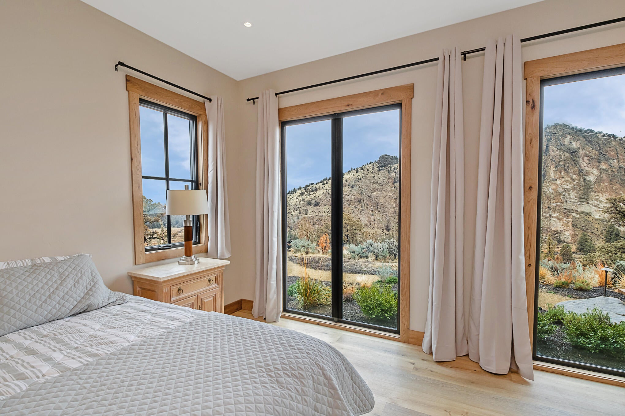 Terrebonne, Oregon, 97760, United States, 5 Bedrooms Bedrooms, ,5 BathroomsBathrooms,Residential,Active,1747251