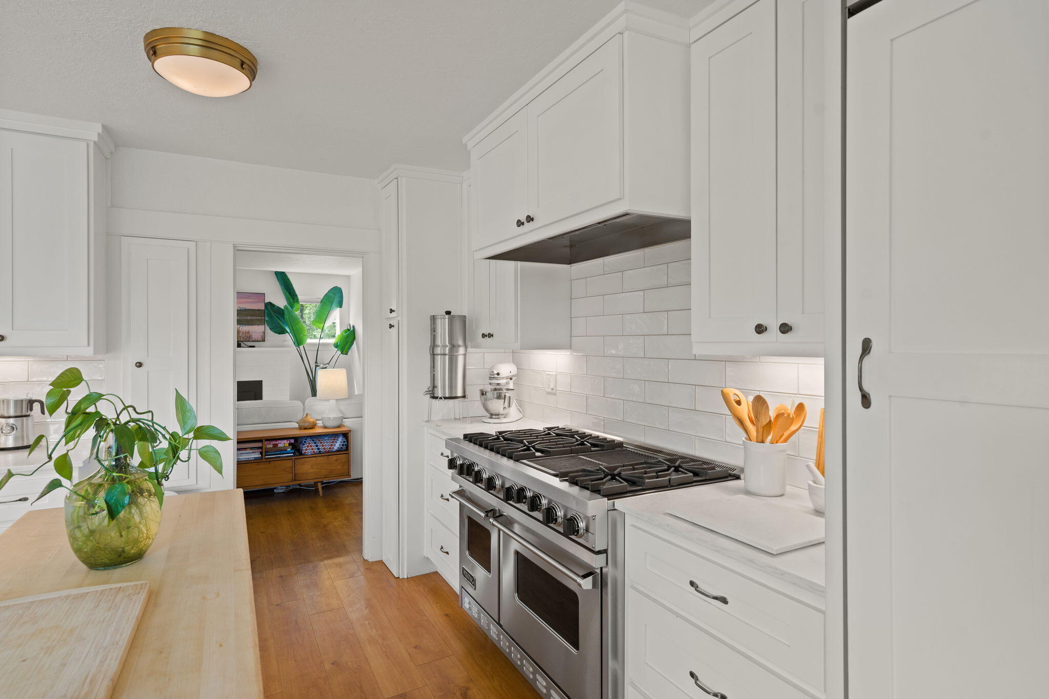 Bend, Oregon, 97703, United States, 3 Bedrooms Bedrooms, ,2 BathroomsBathrooms,Residential,Active,1904740