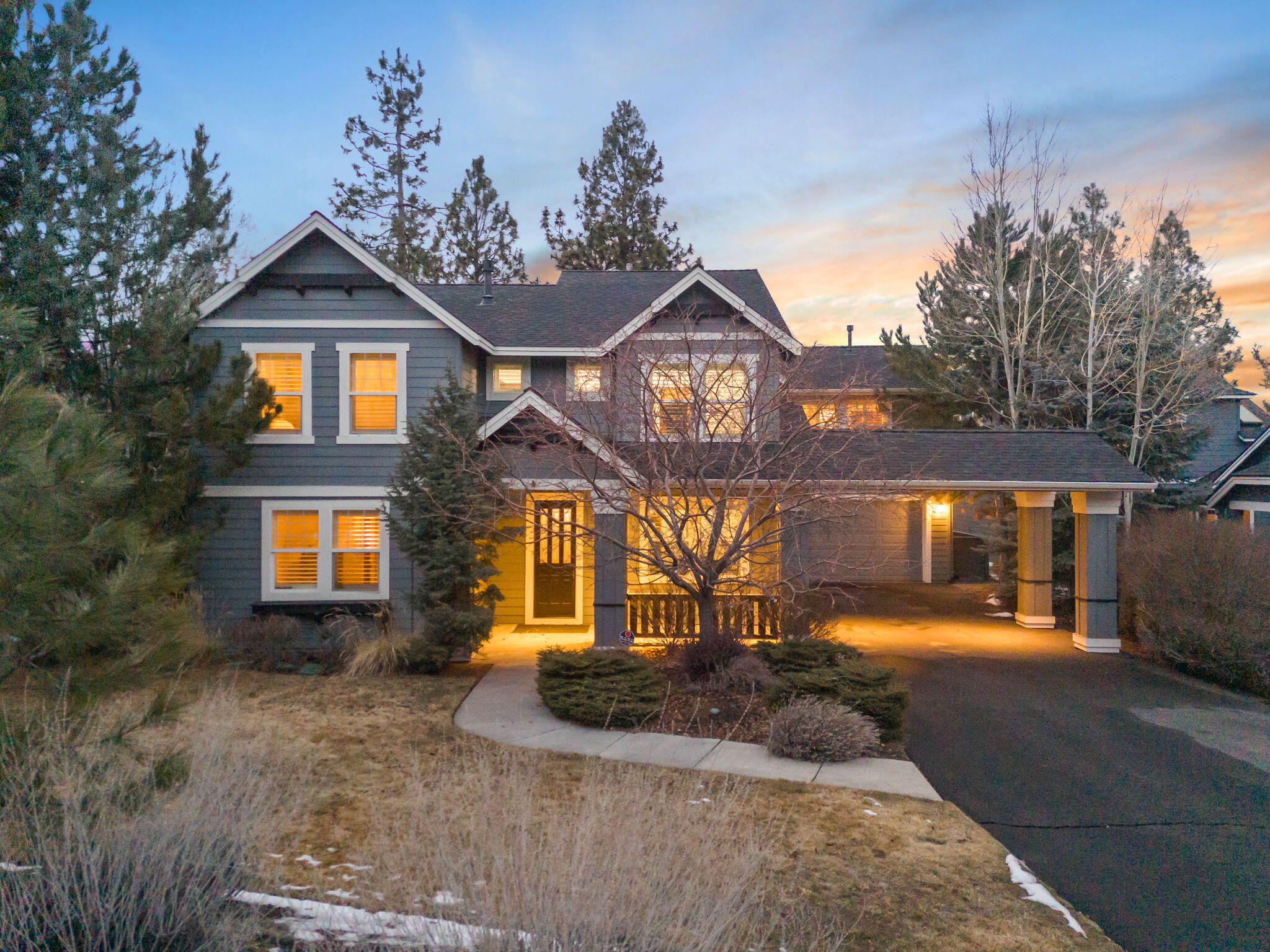 Bend, Oregon, 97702, United States, 4 Bedrooms Bedrooms, ,5 BathroomsBathrooms,Residential,Active,1726847