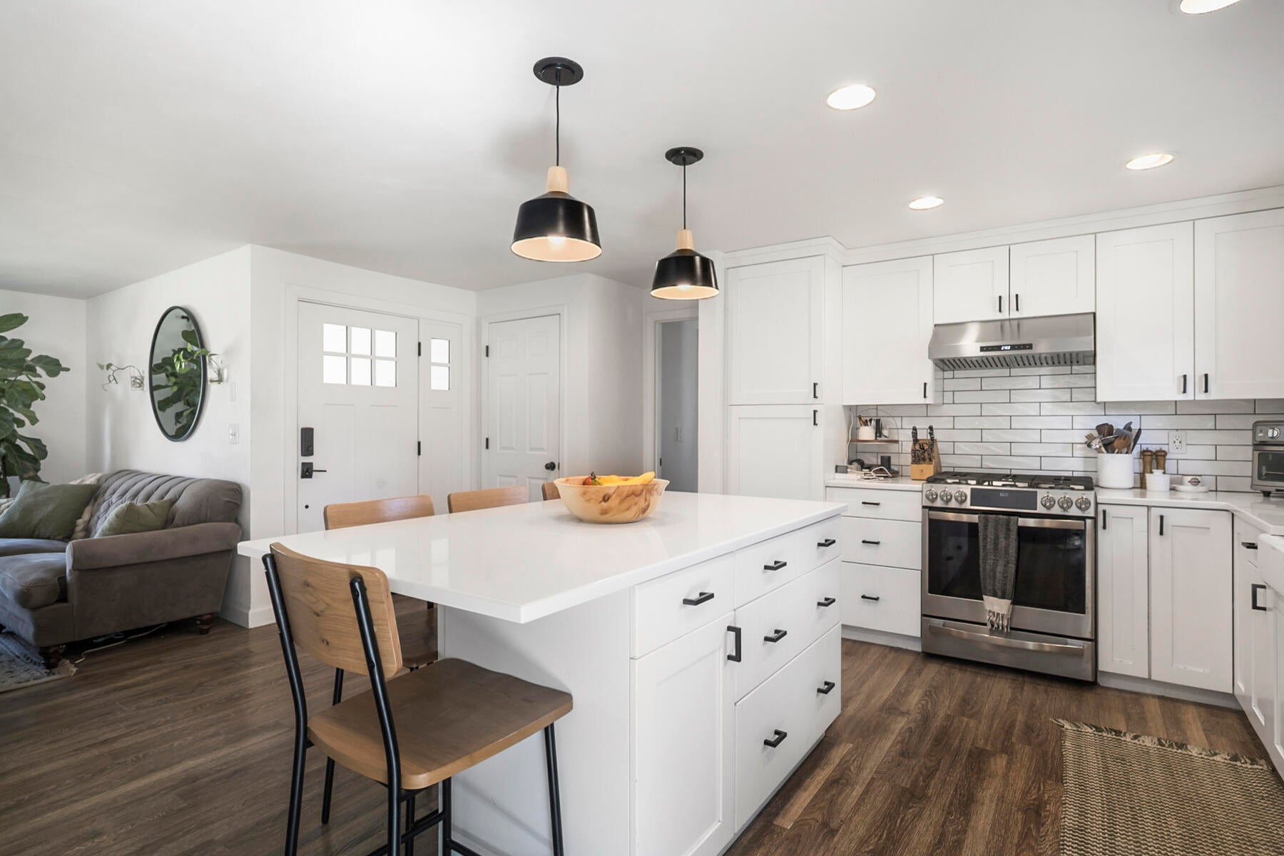 Bend, Oregon, 97703, United States, 4 Bedrooms Bedrooms, ,3 BathroomsBathrooms,Residential,Active,1790219