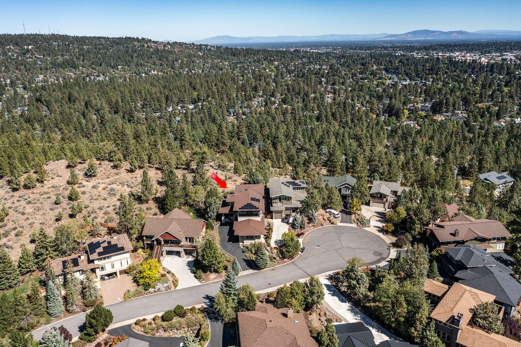 Bend, Oregon, 97702, United States, 3 Bedrooms Bedrooms, ,4 BathroomsBathrooms,Residential,Active,1929788