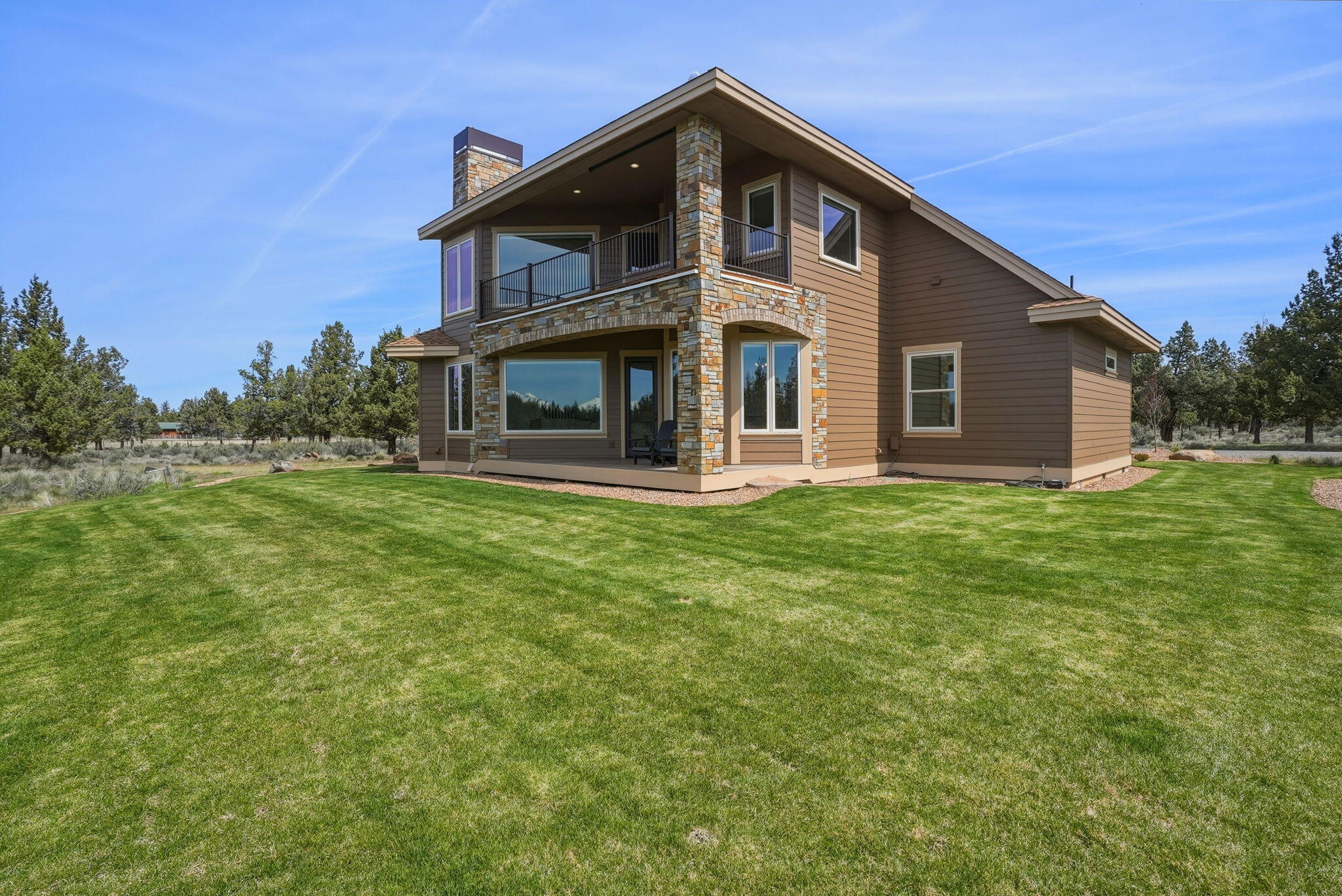 Sisters, Oregon, 97759, United States, 3 Bedrooms Bedrooms, ,3 BathroomsBathrooms,Residential,Active,2043417