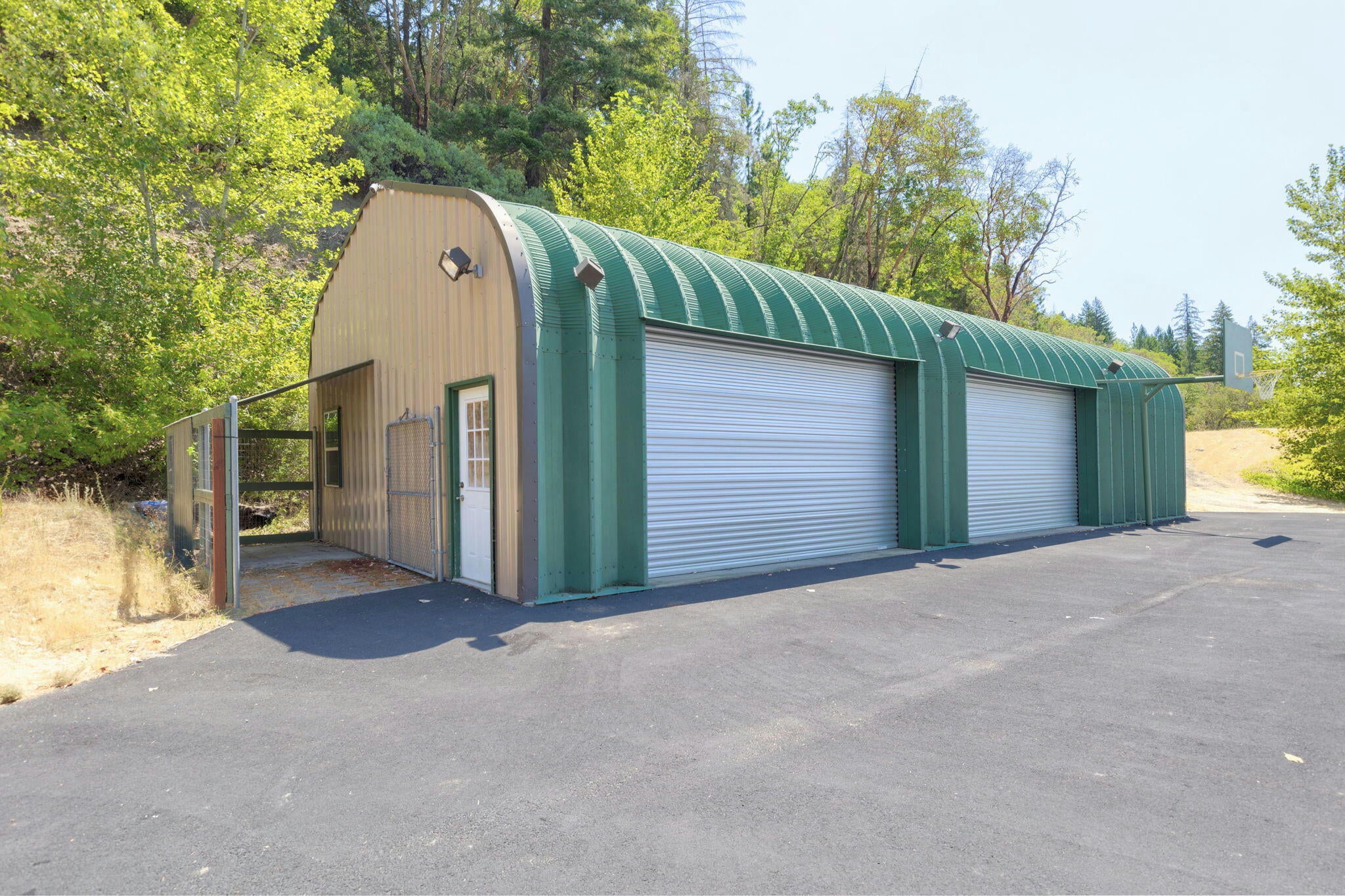 Grants Pass, Oregon, 97527, United States, ,6 BathroomsBathrooms,Residential,Active,1748769