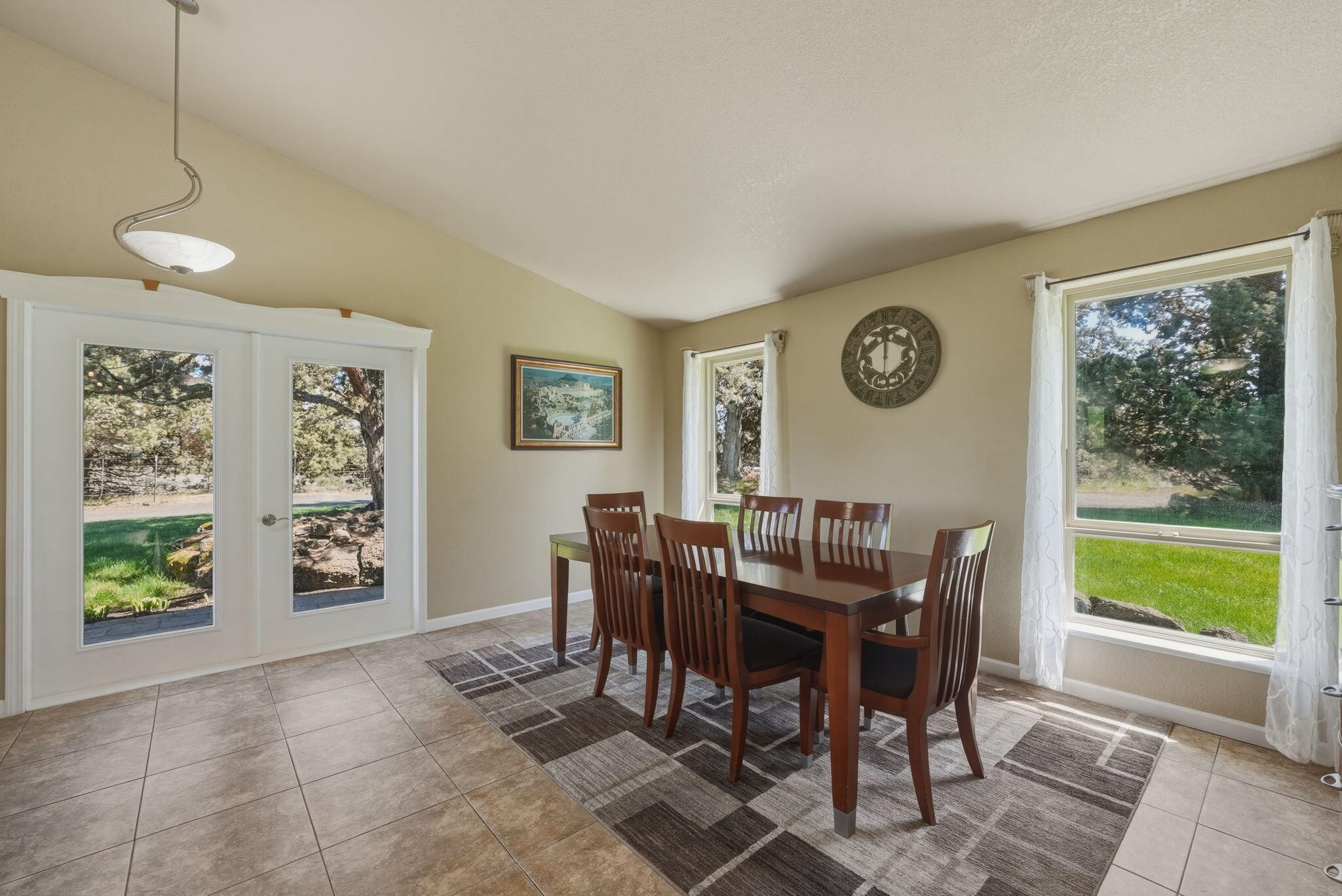 Bend, Oregon, 97702, United States, 3 Bedrooms Bedrooms, ,5 BathroomsBathrooms,Residential,Active,2045021