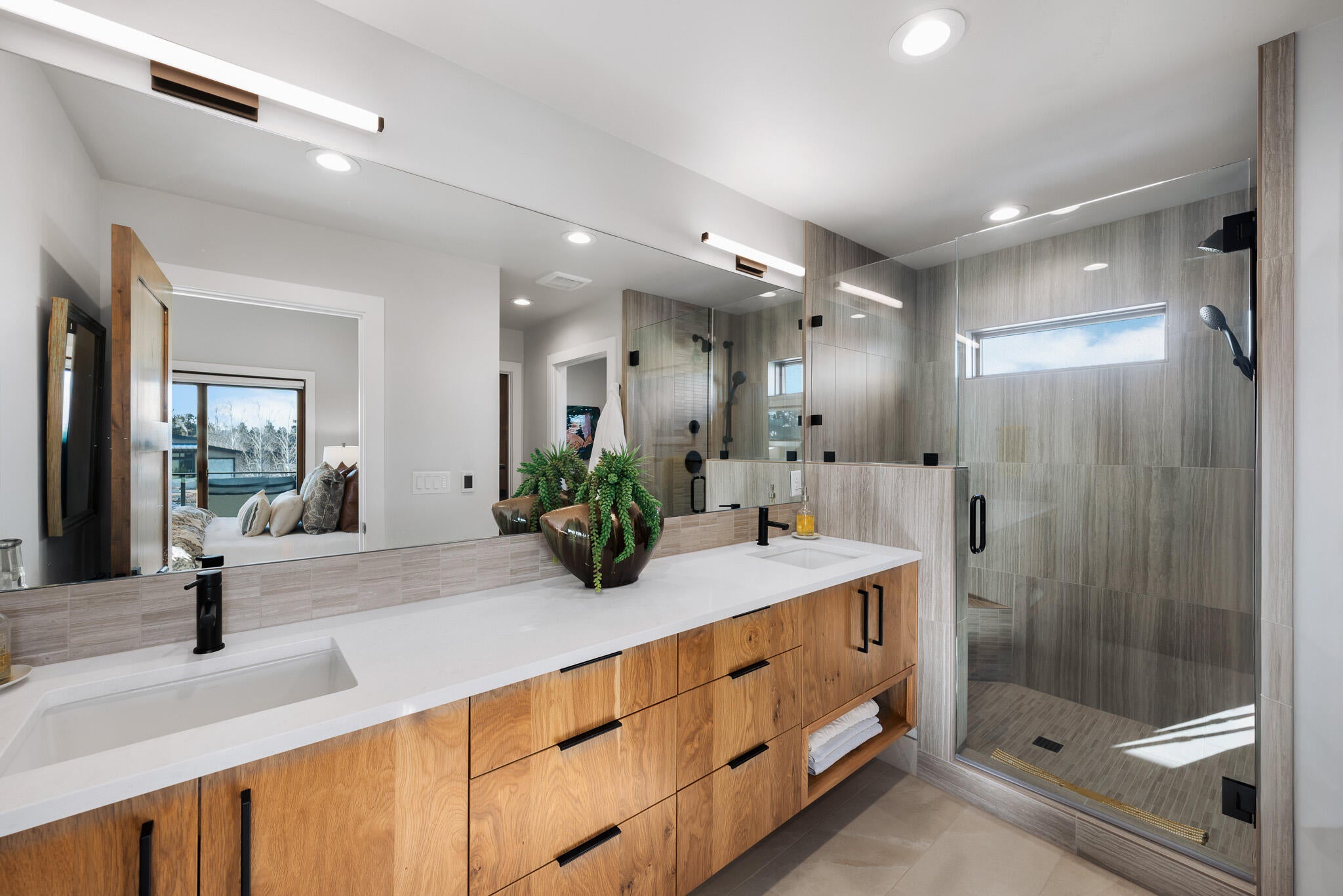 Bend, Oregon, 97701, United States, 3 Bedrooms Bedrooms, ,3 BathroomsBathrooms,Residential,Active,2015445