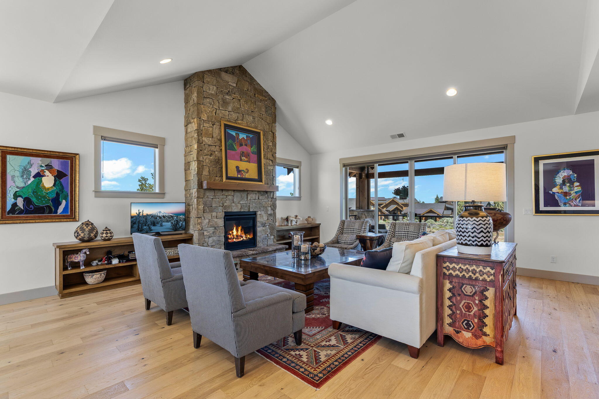 Powell Butte, Oregon, 97753, United States, 3 Bedrooms Bedrooms, ,3 BathroomsBathrooms,Residential,Active,1884879