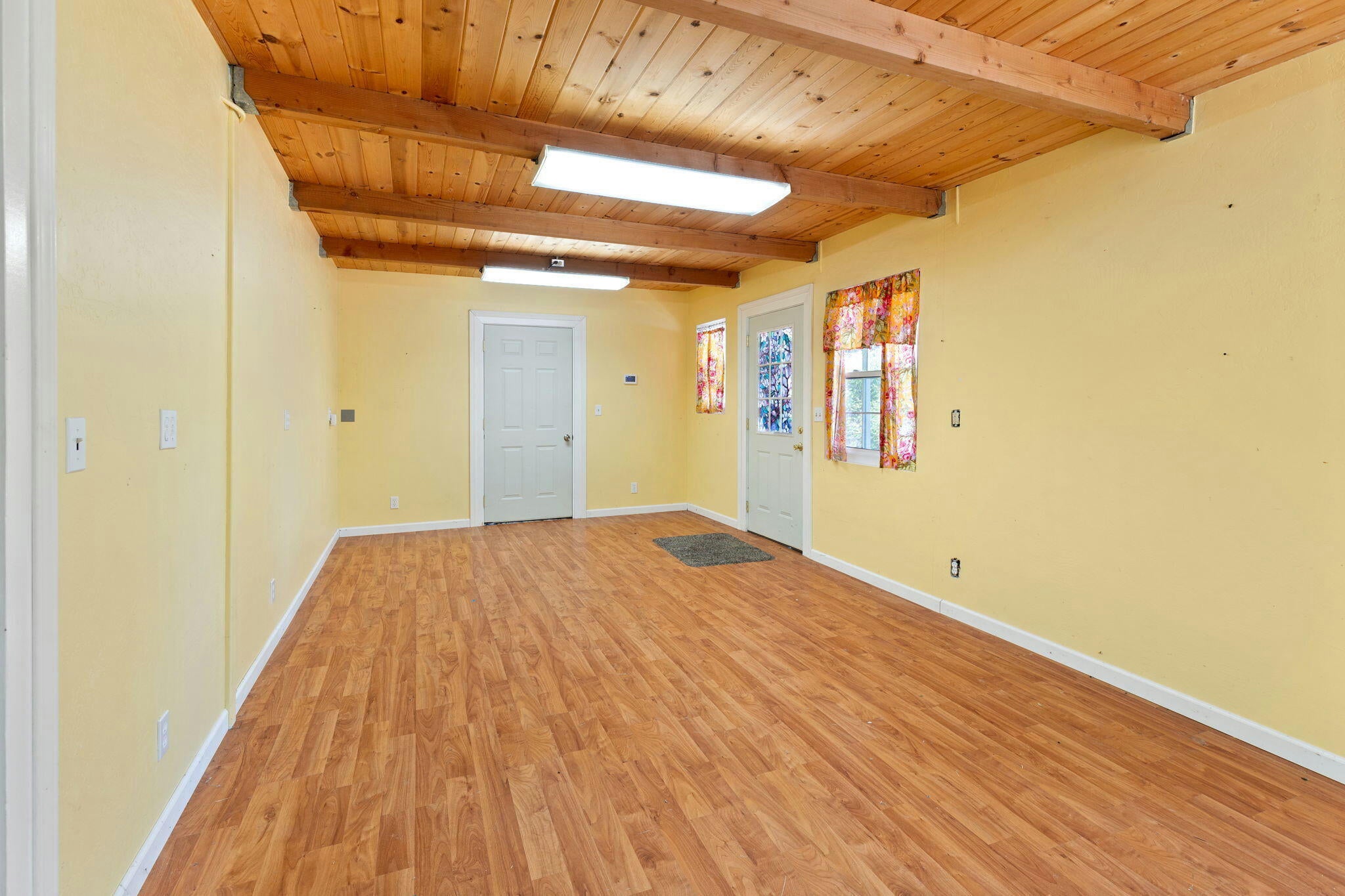 Grants Pass, Oregon, 97527, United States, ,6 BathroomsBathrooms,Residential,Active,1748769