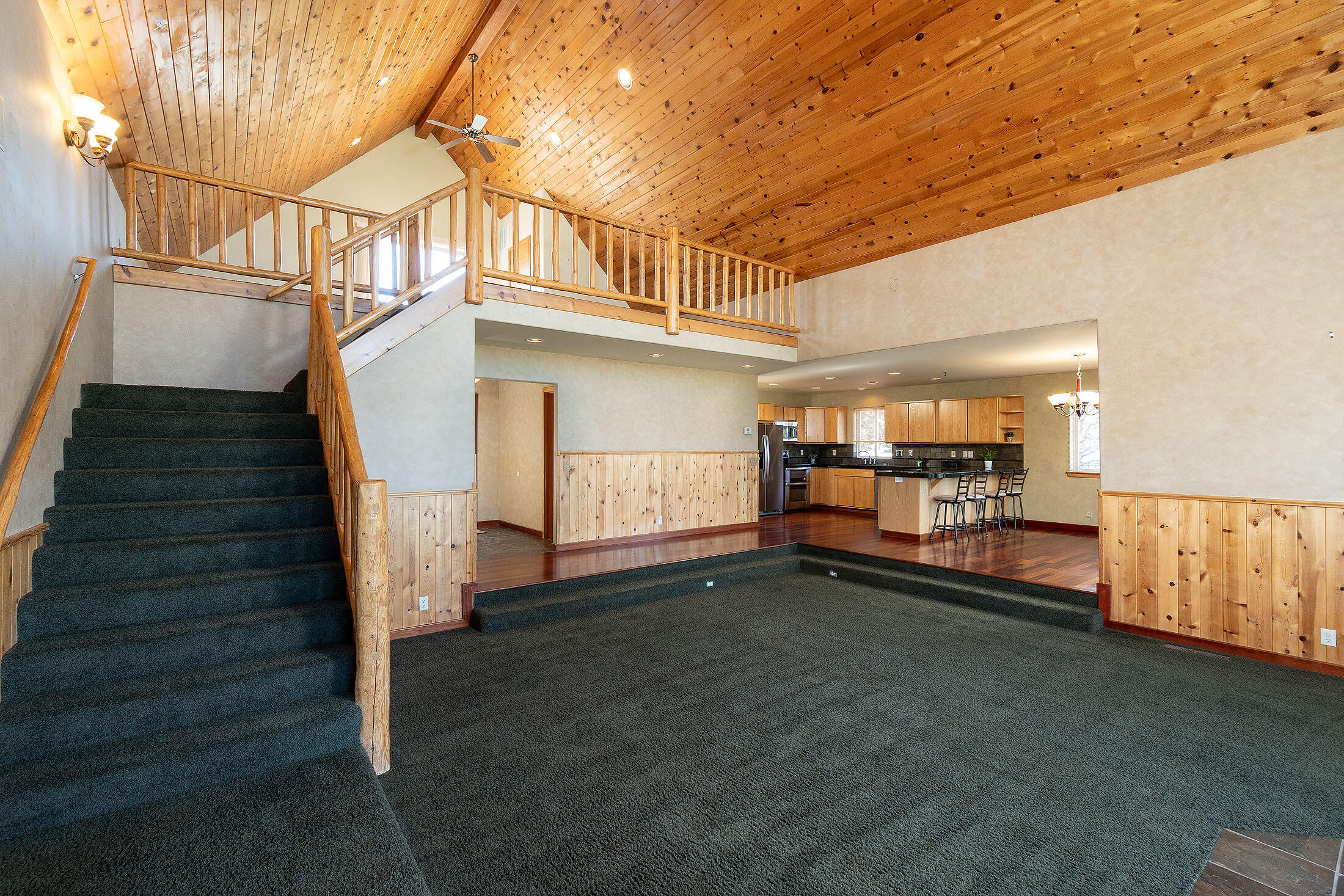 Bend, Oregon, 97702, United States, 3 Bedrooms Bedrooms, ,3 BathroomsBathrooms,Residential,Active,1952444