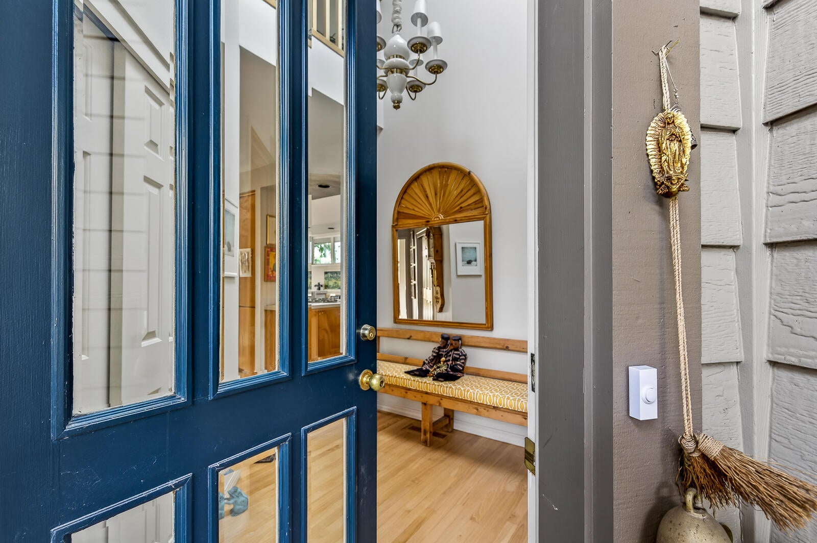 Bend, Oregon, 97702, United States, 4 Bedrooms Bedrooms, ,5 BathroomsBathrooms,Residential,Active,2007101