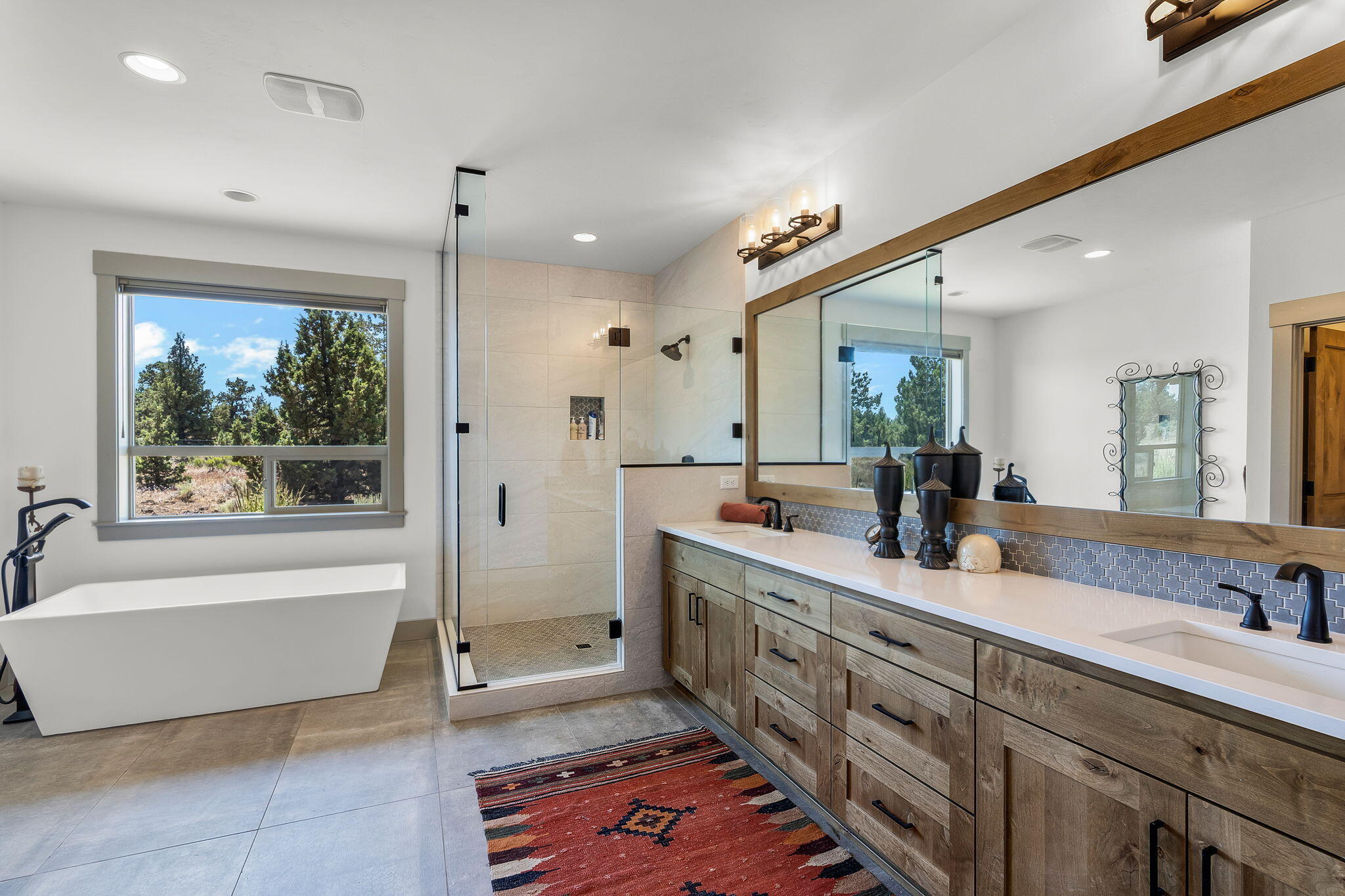 Powell Butte, Oregon, 97753, United States, 3 Bedrooms Bedrooms, ,3 BathroomsBathrooms,Residential,Active,1884879