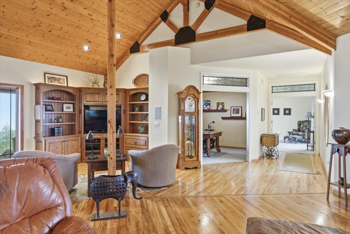 Grants Pass, Oregon, 97527, United States, 3 Bedrooms Bedrooms, ,3 BathroomsBathrooms,Residential,Active,1990612