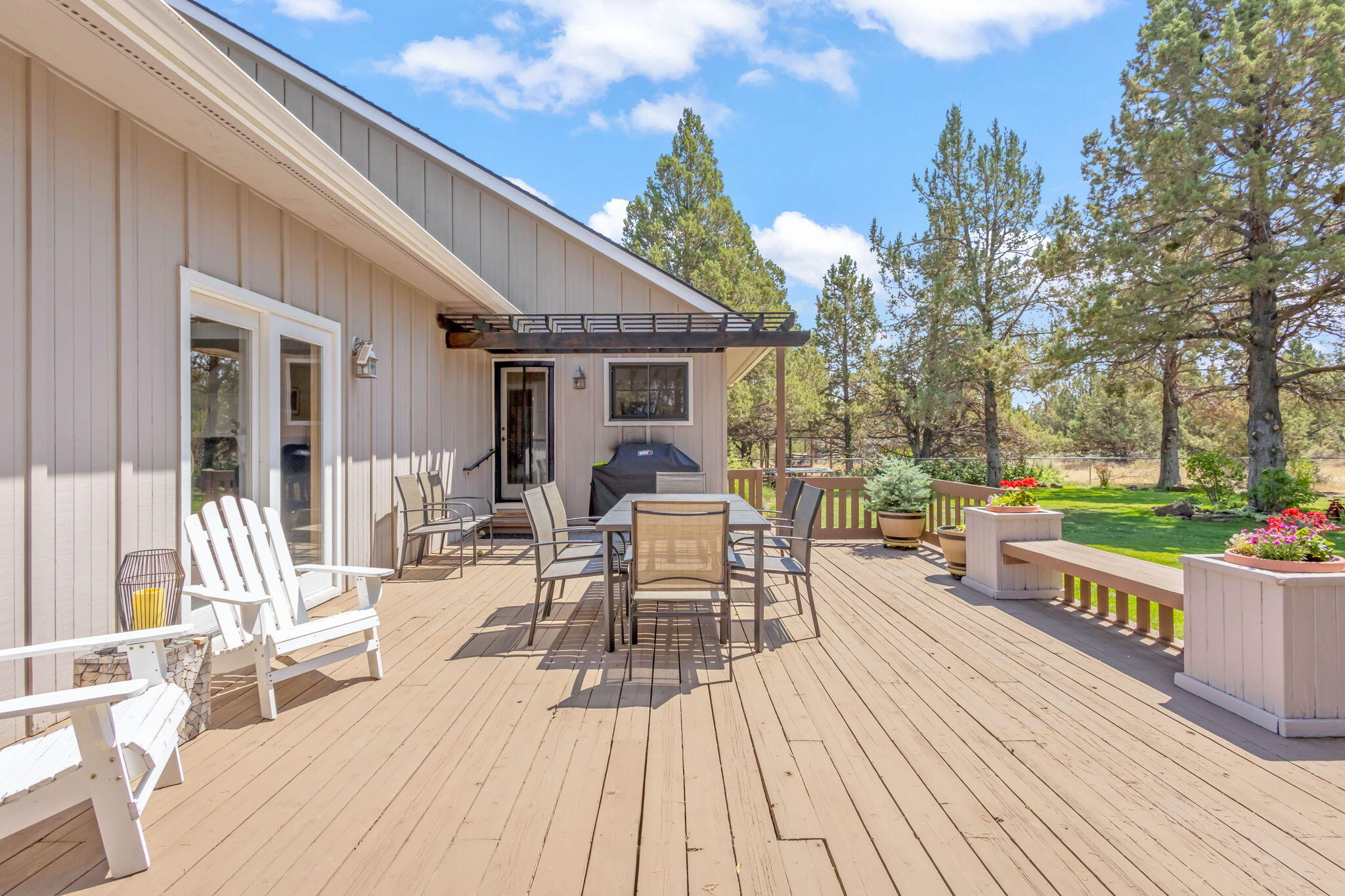 Bend, Oregon, 97702, United States, 4 Bedrooms Bedrooms, ,3 BathroomsBathrooms,Residential,Active,1907972