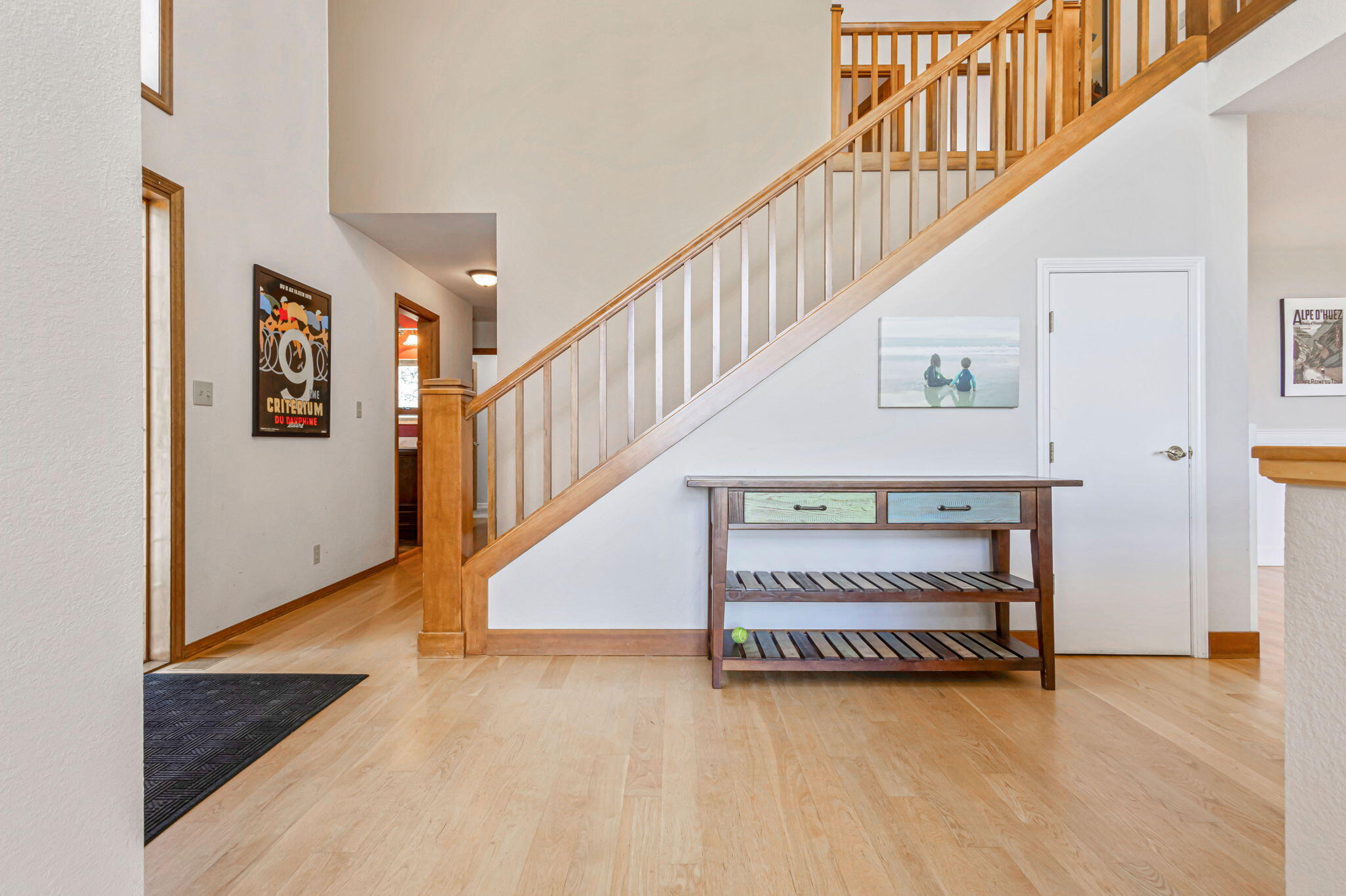 Bend, Oregon, 97702, United States, 4 Bedrooms Bedrooms, ,3 BathroomsBathrooms,Residential,Active,1907972
