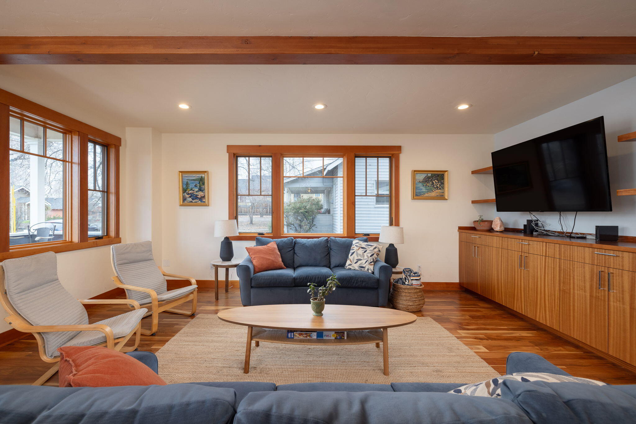 Bend, Oregon, 97703, United States, 4 Bedrooms Bedrooms, ,4 BathroomsBathrooms,Residential,Active,1996273