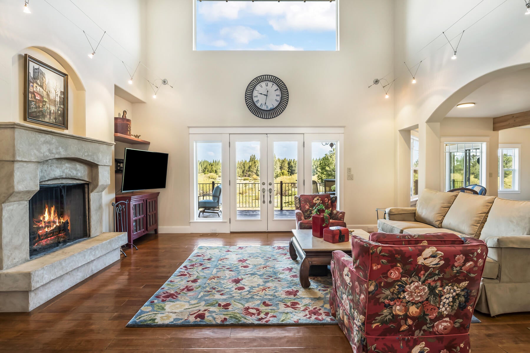 Bend, Oregon, 97707, United States, 5 Bedrooms Bedrooms, ,5 BathroomsBathrooms,Residential,Active,2044562
