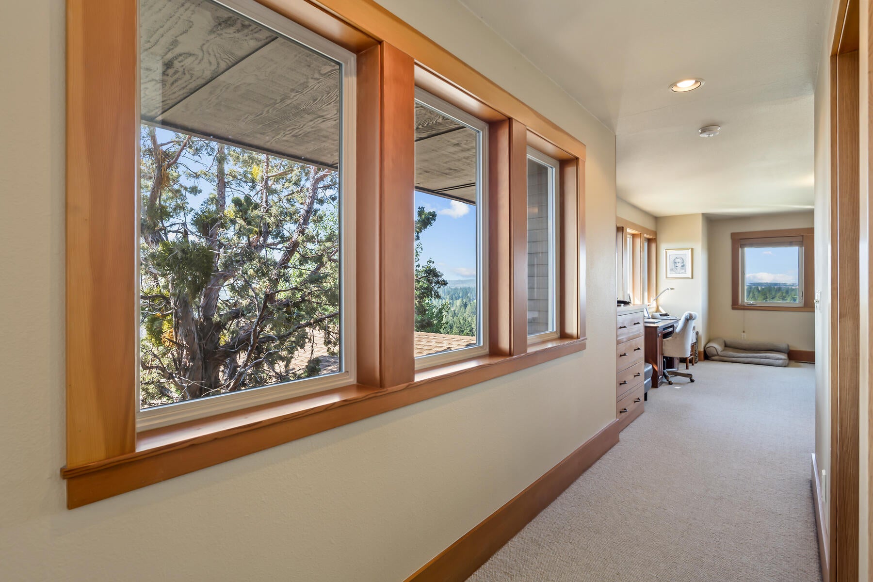 Bend, Oregon, 97702, United States, 3 Bedrooms Bedrooms, ,3 BathroomsBathrooms,Residential,Active,1936452