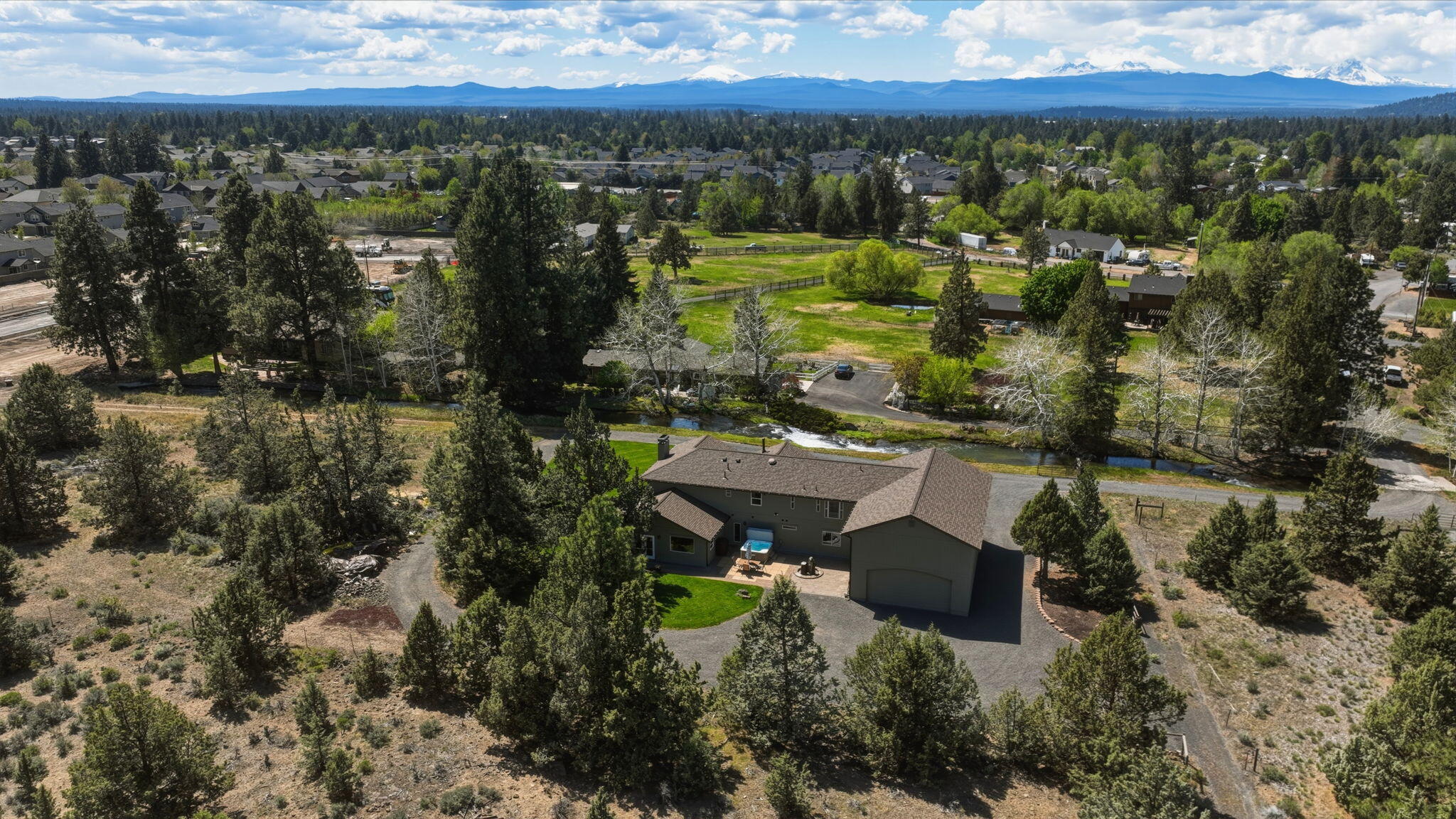 Bend, Oregon, 97702, United States, 3 Bedrooms Bedrooms, ,5 BathroomsBathrooms,Residential,Active,2045021