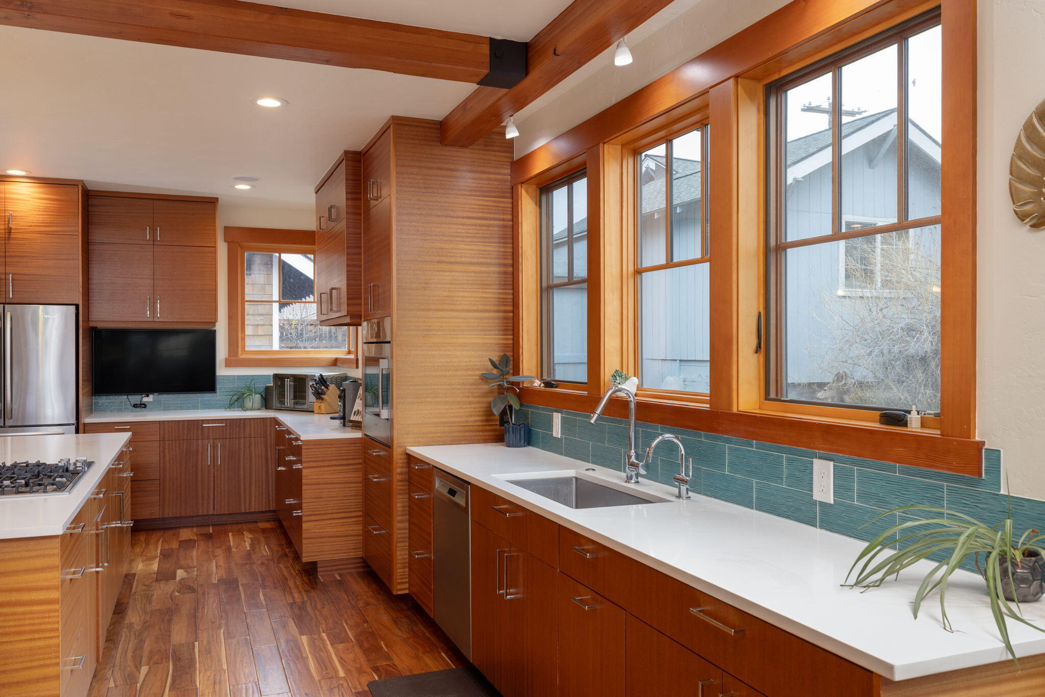 Bend, Oregon, 97703, United States, 4 Bedrooms Bedrooms, ,4 BathroomsBathrooms,Residential,Active,1996273