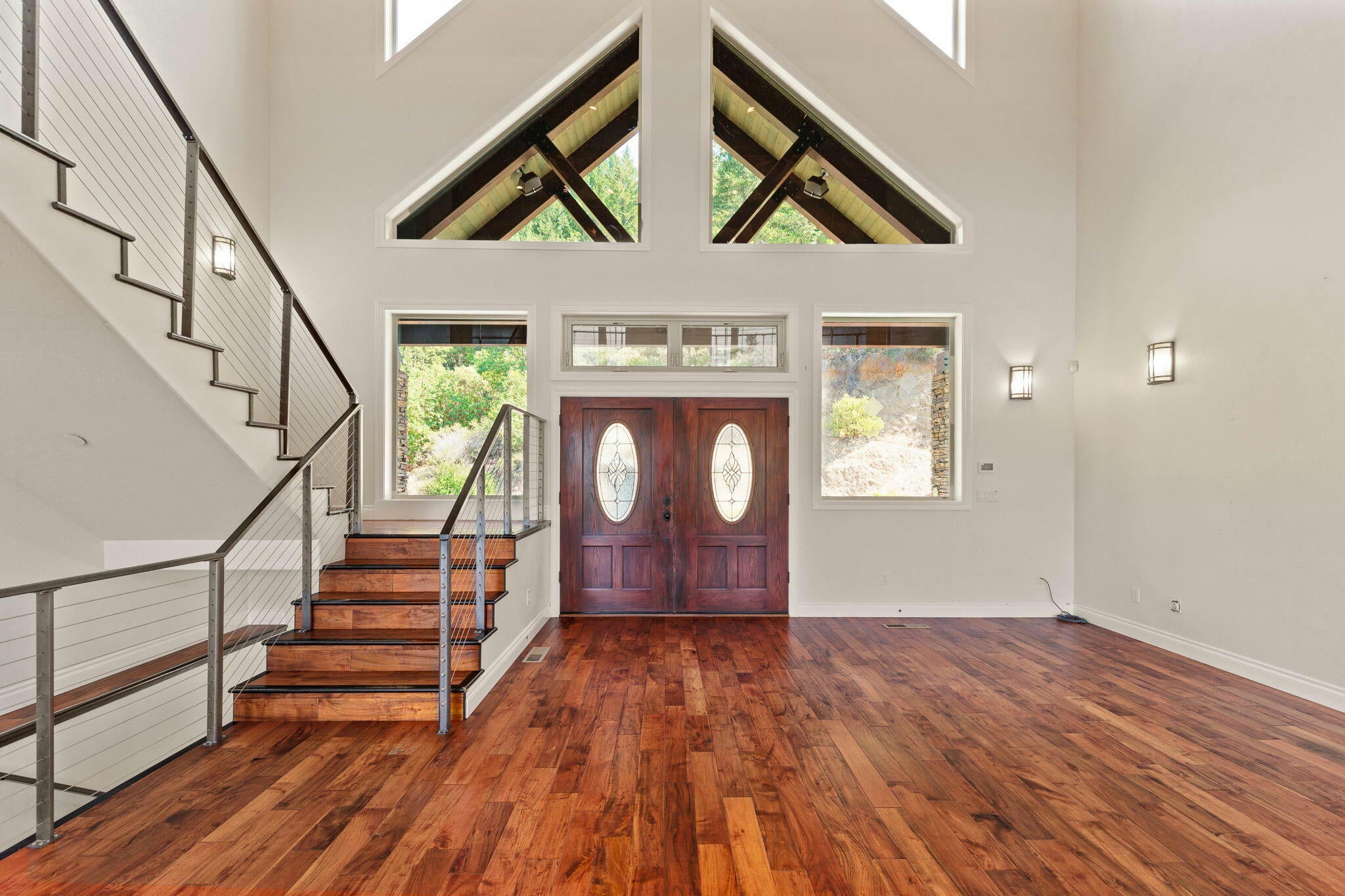 Grants Pass, Oregon, 97527, United States, ,6 BathroomsBathrooms,Residential,Active,1748769