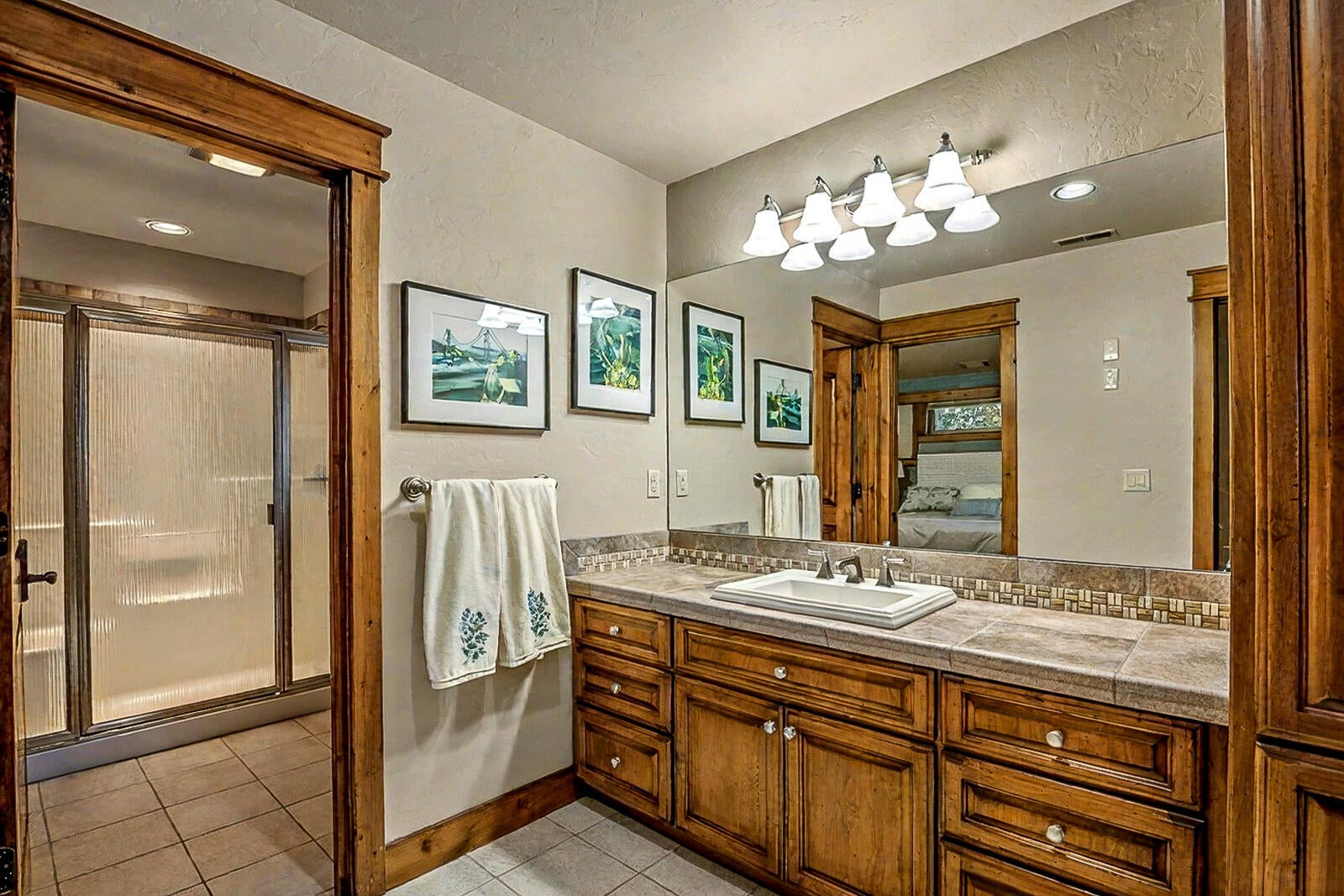 Bend, Oregon, 97703, United States, 4 Bedrooms Bedrooms, ,4 BathroomsBathrooms,Residential,Active,1990602