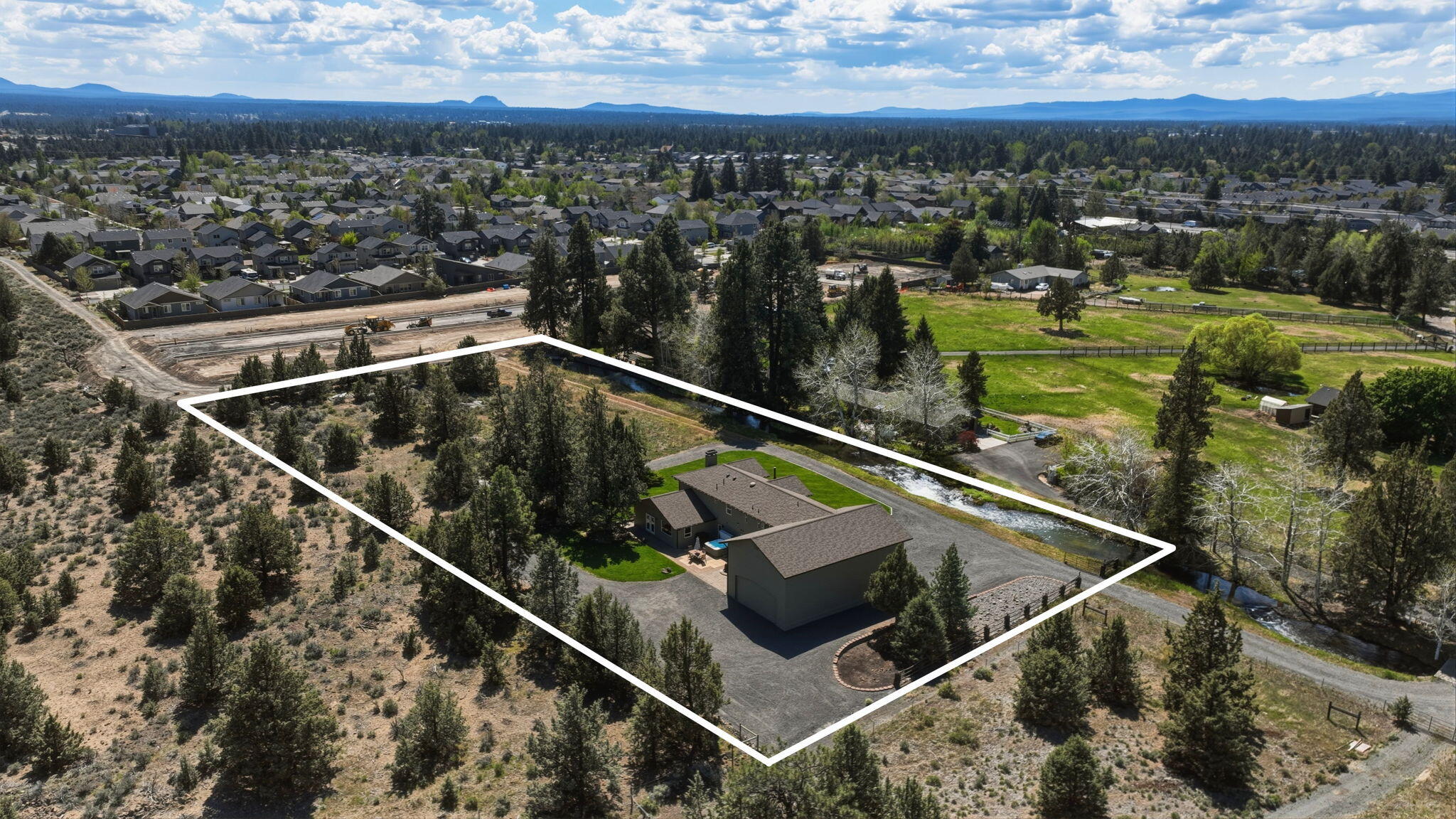 Bend, Oregon, 97702, United States, 3 Bedrooms Bedrooms, ,5 BathroomsBathrooms,Residential,Active,2045021